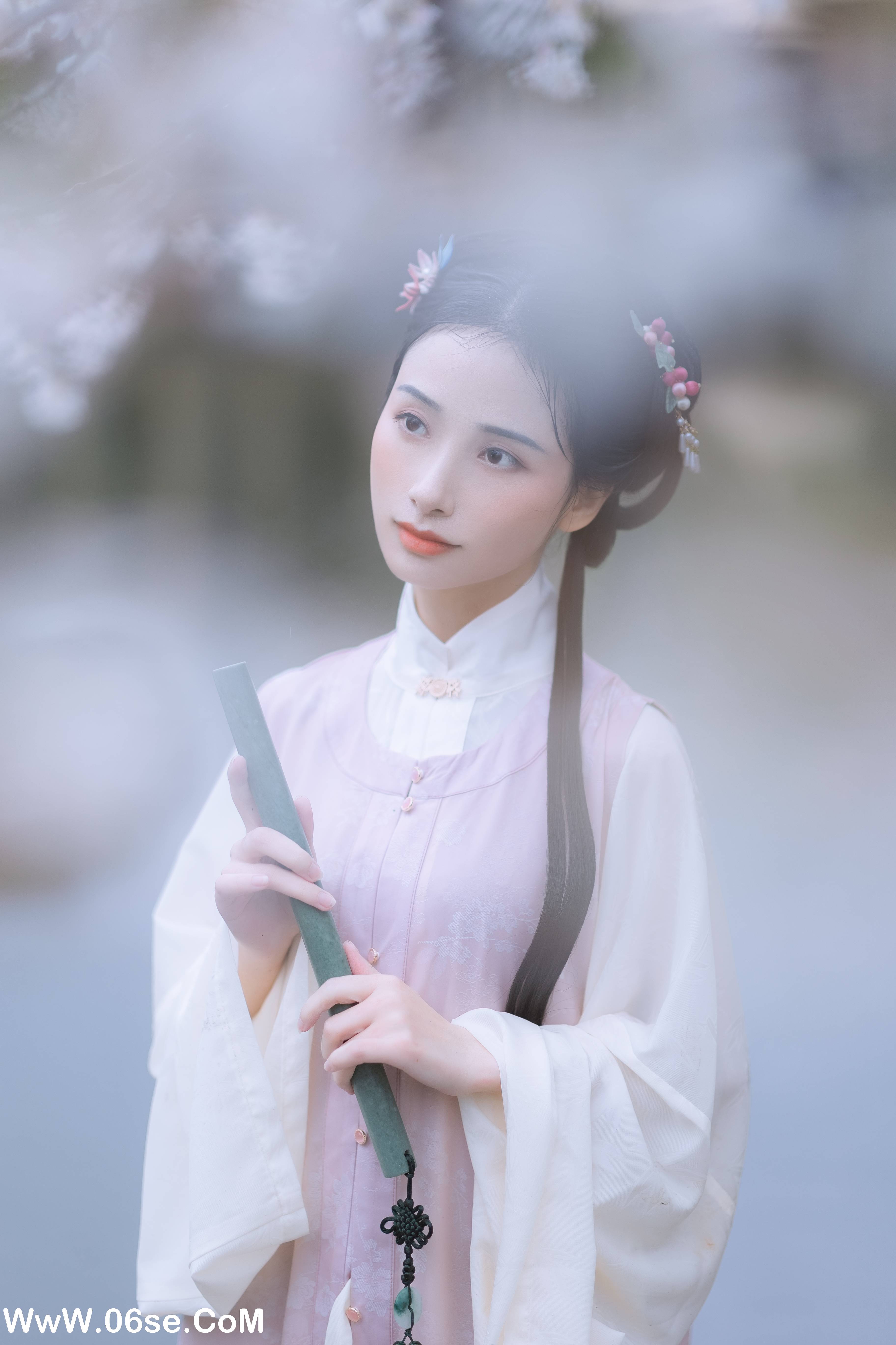 图片[31]-[YITUYU艺图语]2022.05.25 雨樱花 眸小妖[46P-454.3MB]-六色网