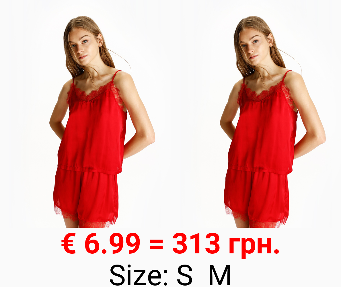 Two-piece pyjama set with lace