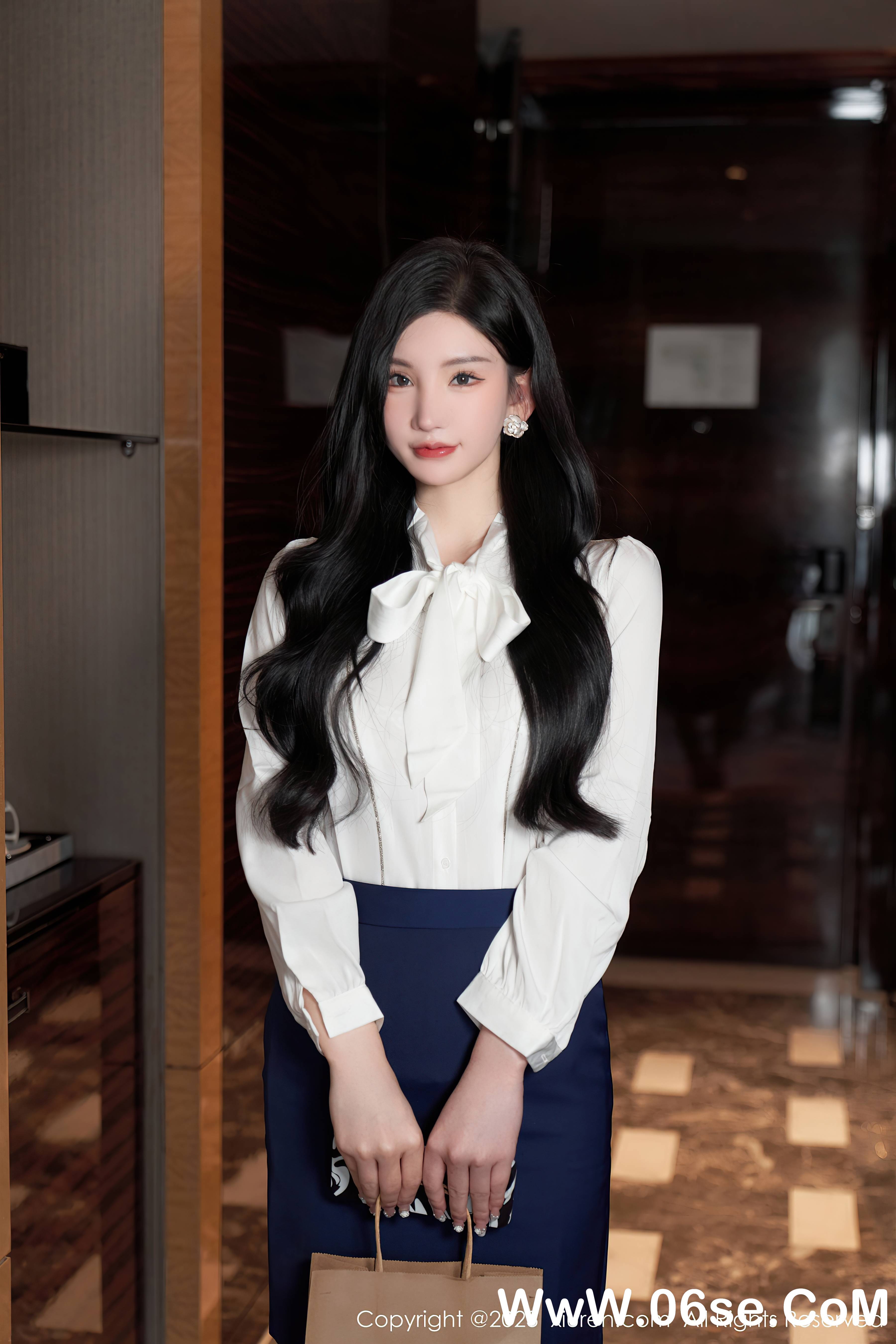 图片[12]-[XiuRen秀人网] 2023.04.21 NO.6614 周于希Sally-六色网