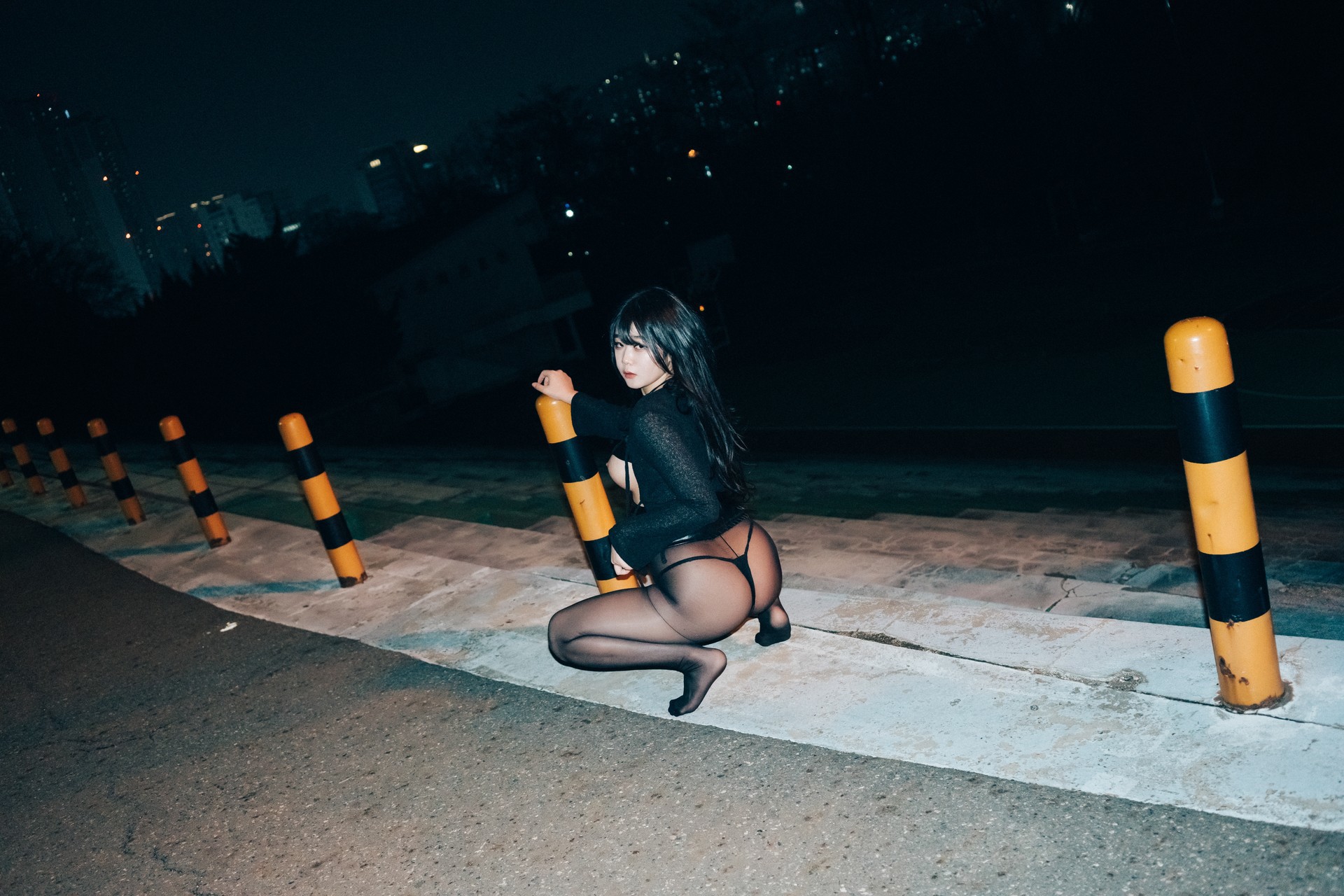 ZIA.Kwon 권지아, [Loozy] XXX At Night Road Set.01 19
