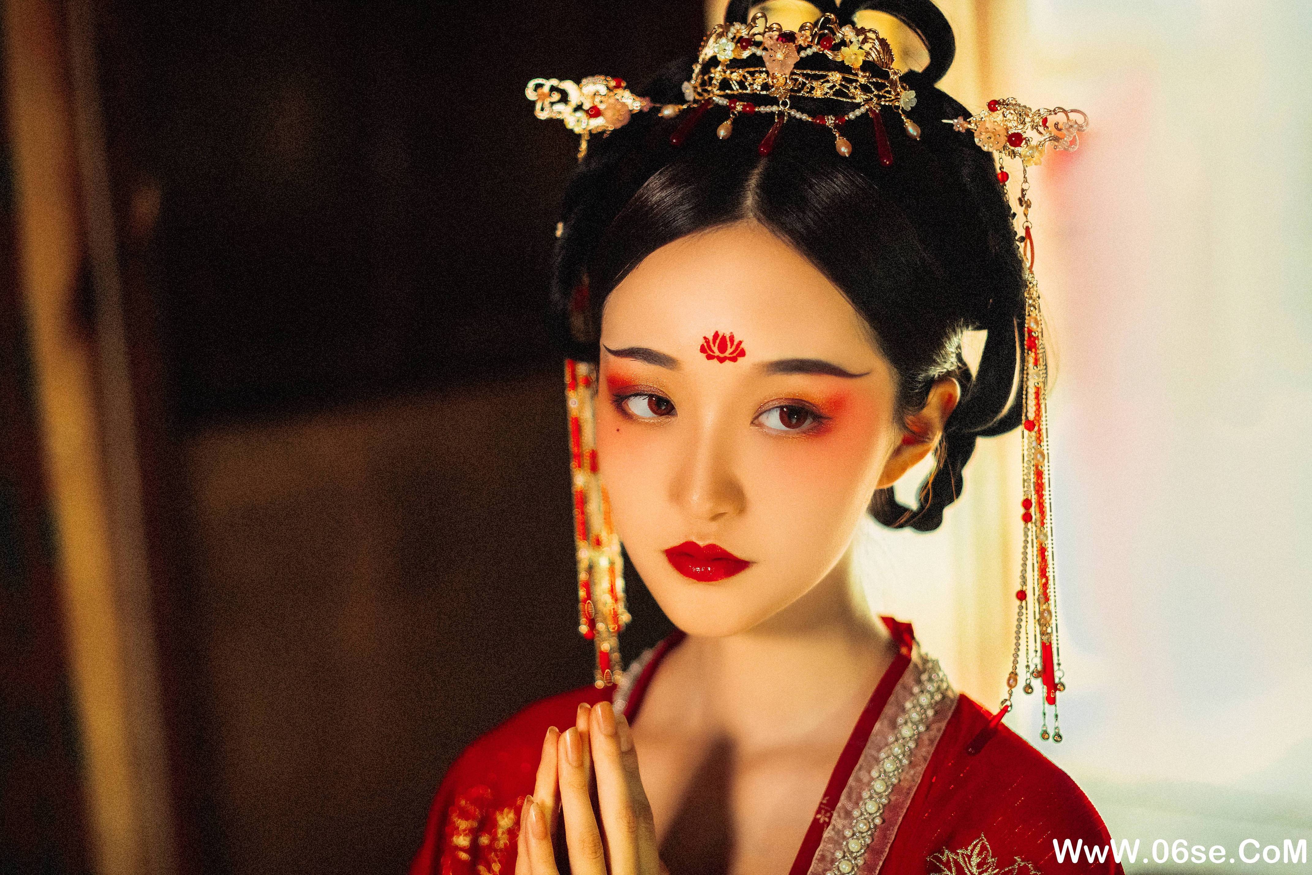 图片[11]-[YITUYU艺图语]2021.08.23 梦千年 沧霁桔梗[27+1P／875MB]-六色网