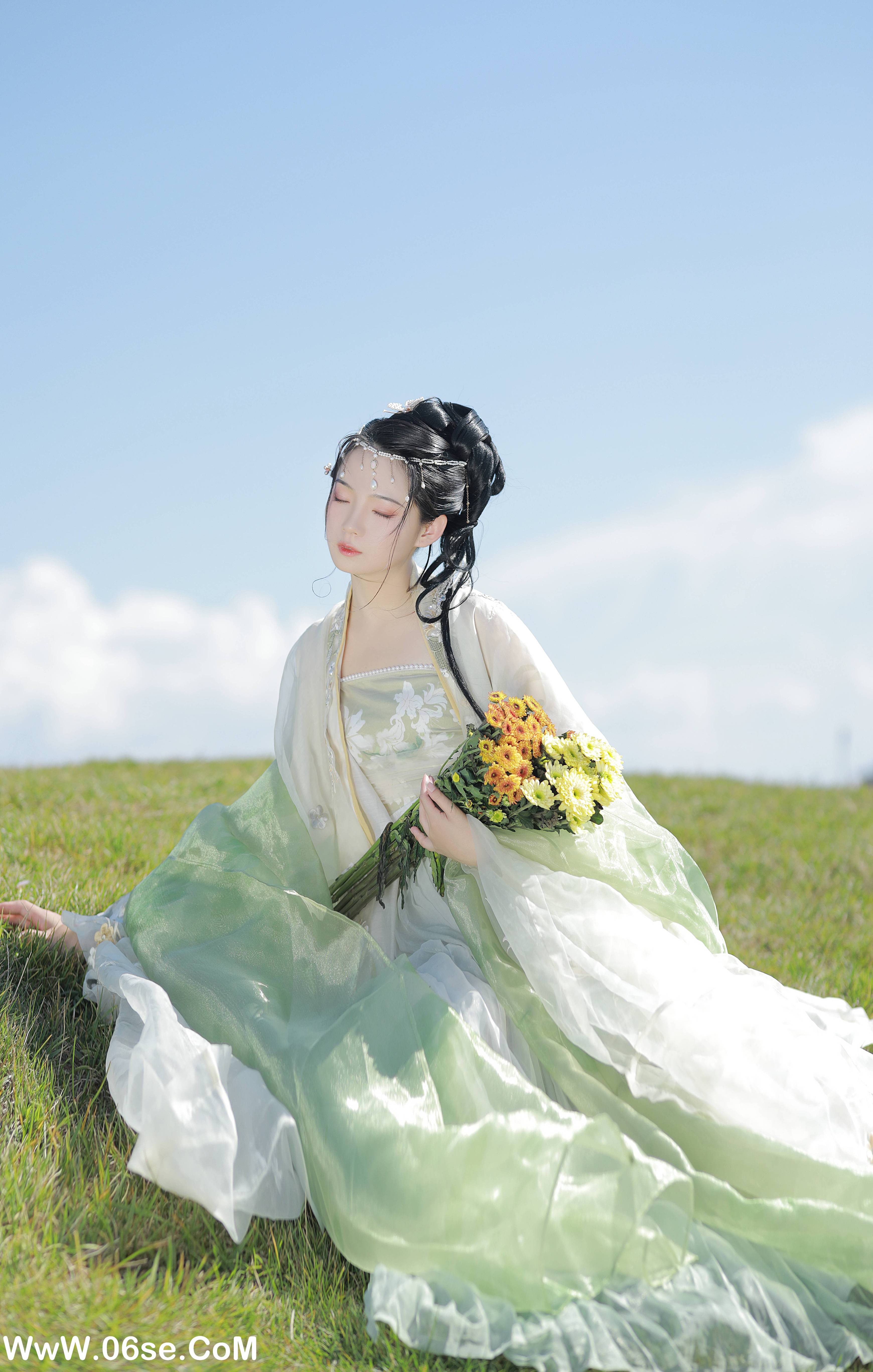 图片[15]-[YITUYU艺图语]2022.09.30 夏日长 落花人独立[35+1P／644MB]-六色网