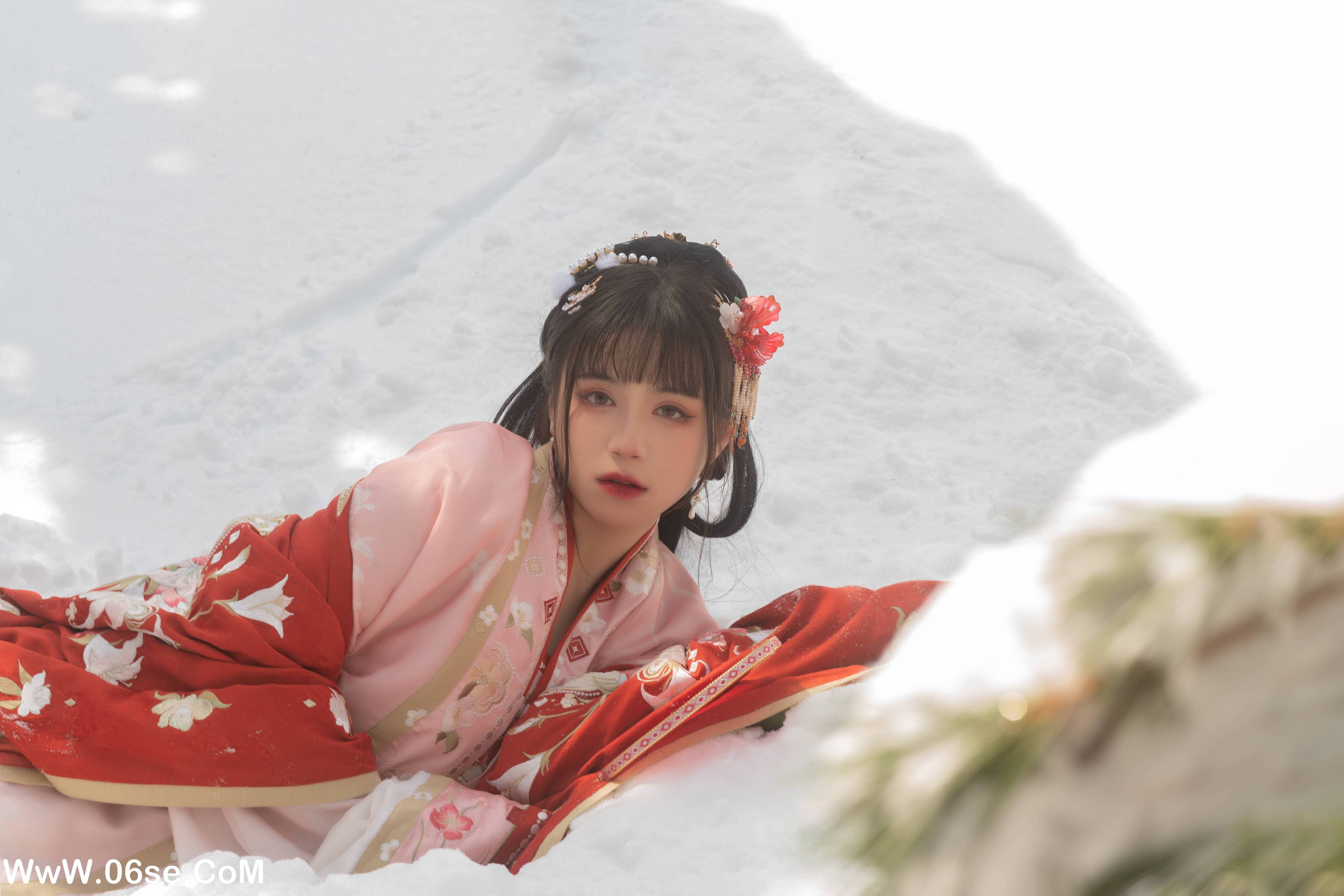 图片[4]-[YITUYU艺图语]2022.06.07 踏雪 贰加六[26P-245.78MB]-六色网