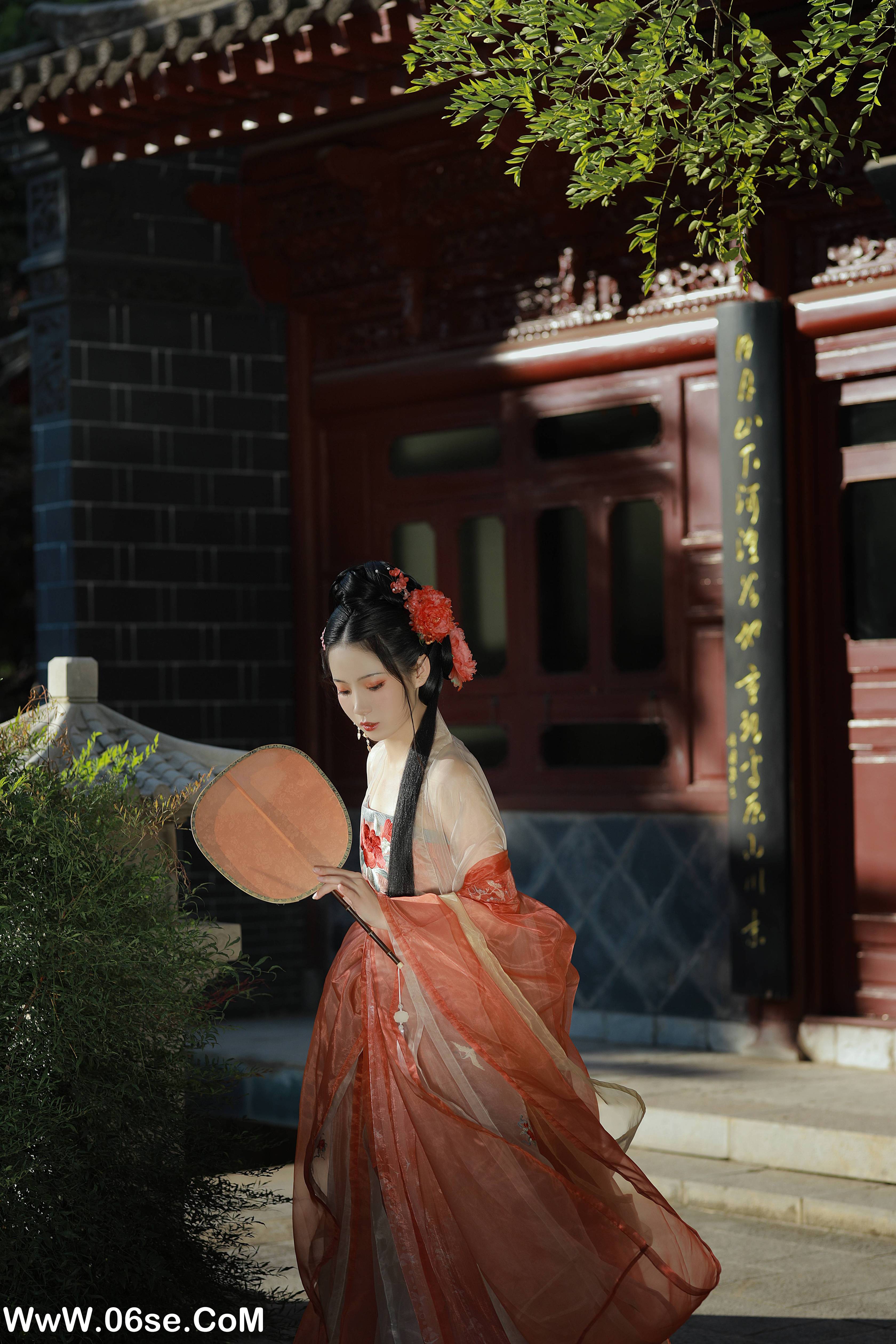 图片[13]-[YITUYU艺图语]2022.09.06 美人迈兮音尘阙 落花人独立[33+1P／662MB]-六色网