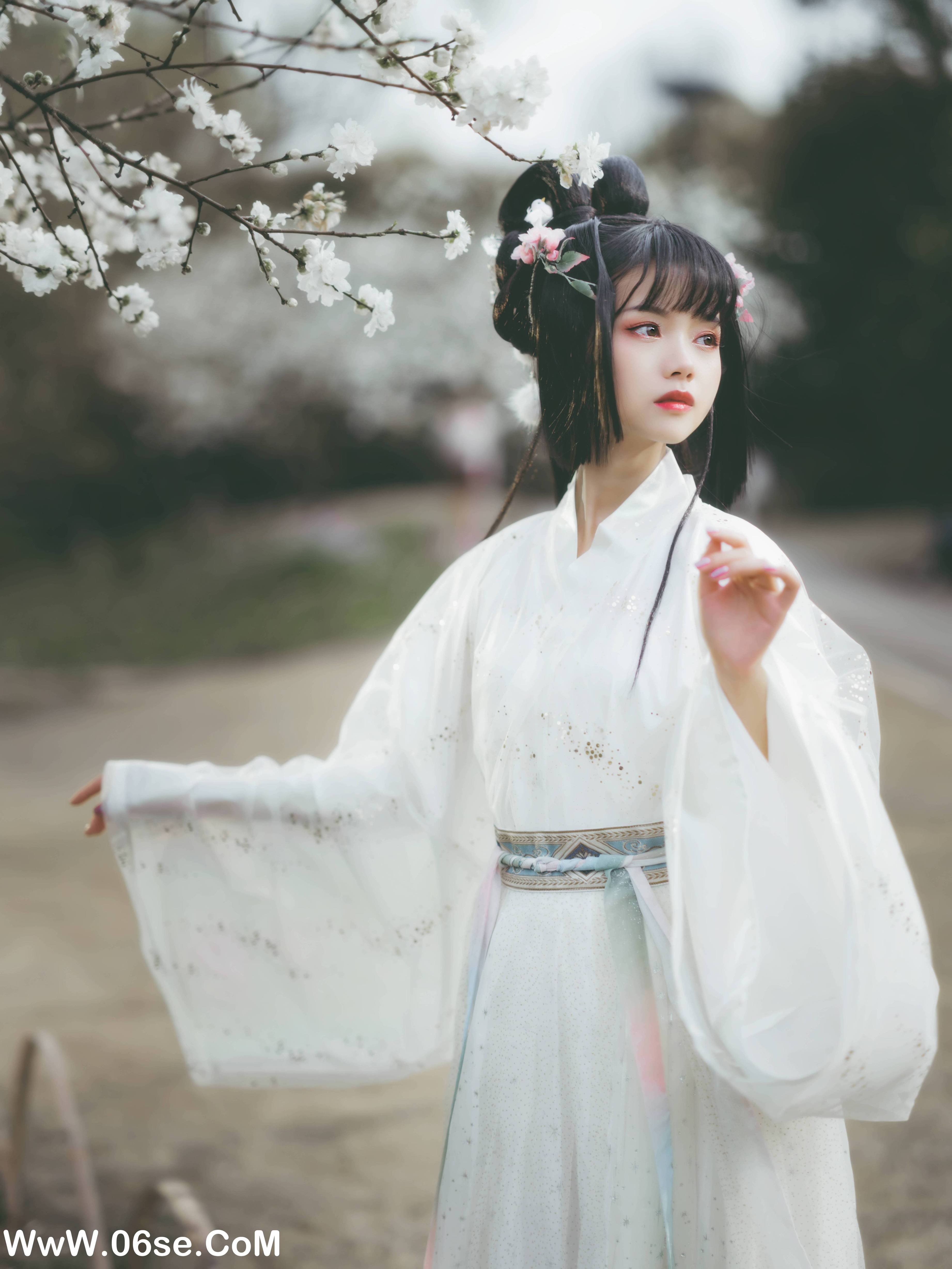 图片[21]-[YITUYU艺图语]2022.06.17 广寒宫 猫梓子[23P-748.67MB]-六色网