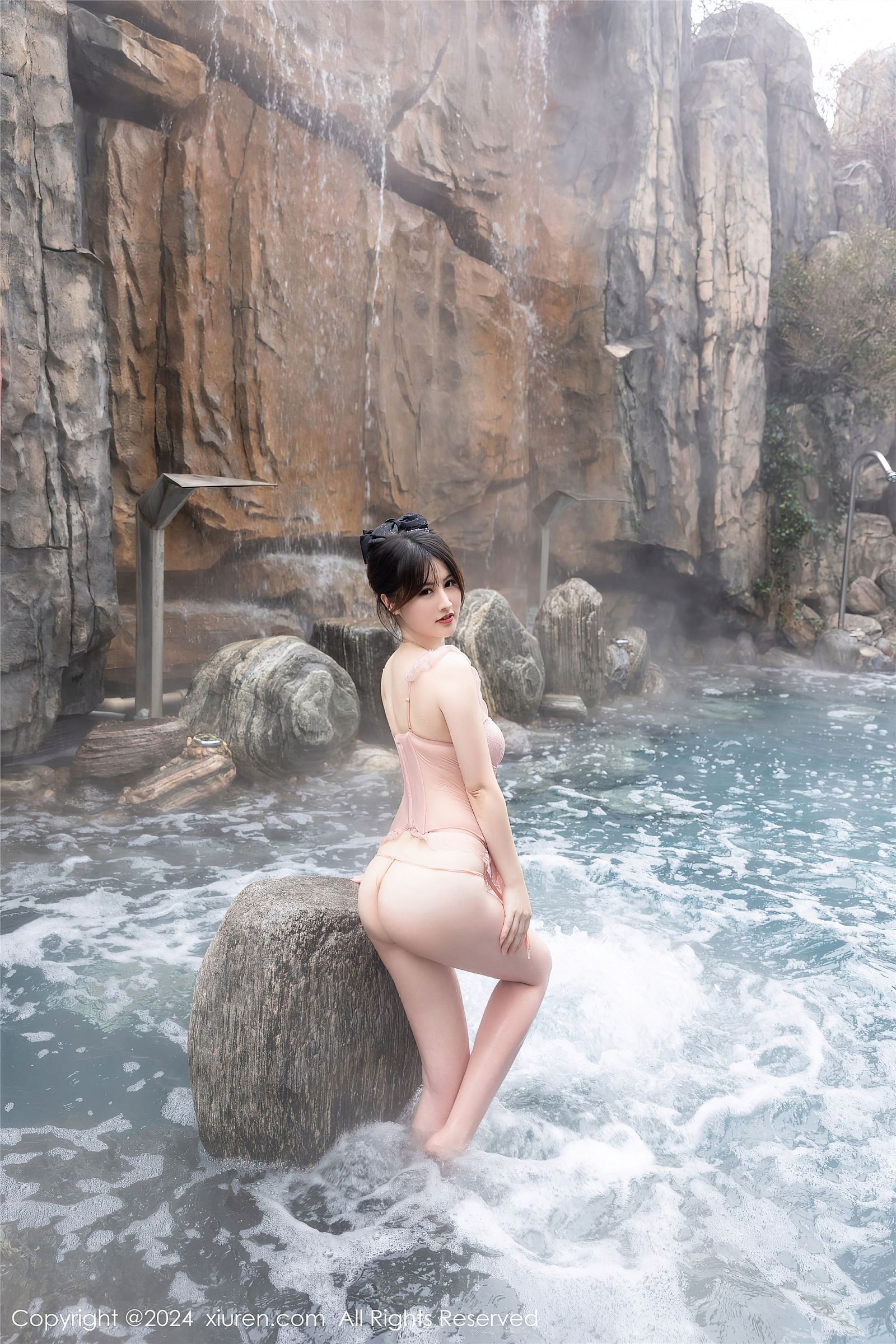 图片[3]-[XIUREN秀人网] 2024.01.30 NO.8039 诗诗kiki-六色网