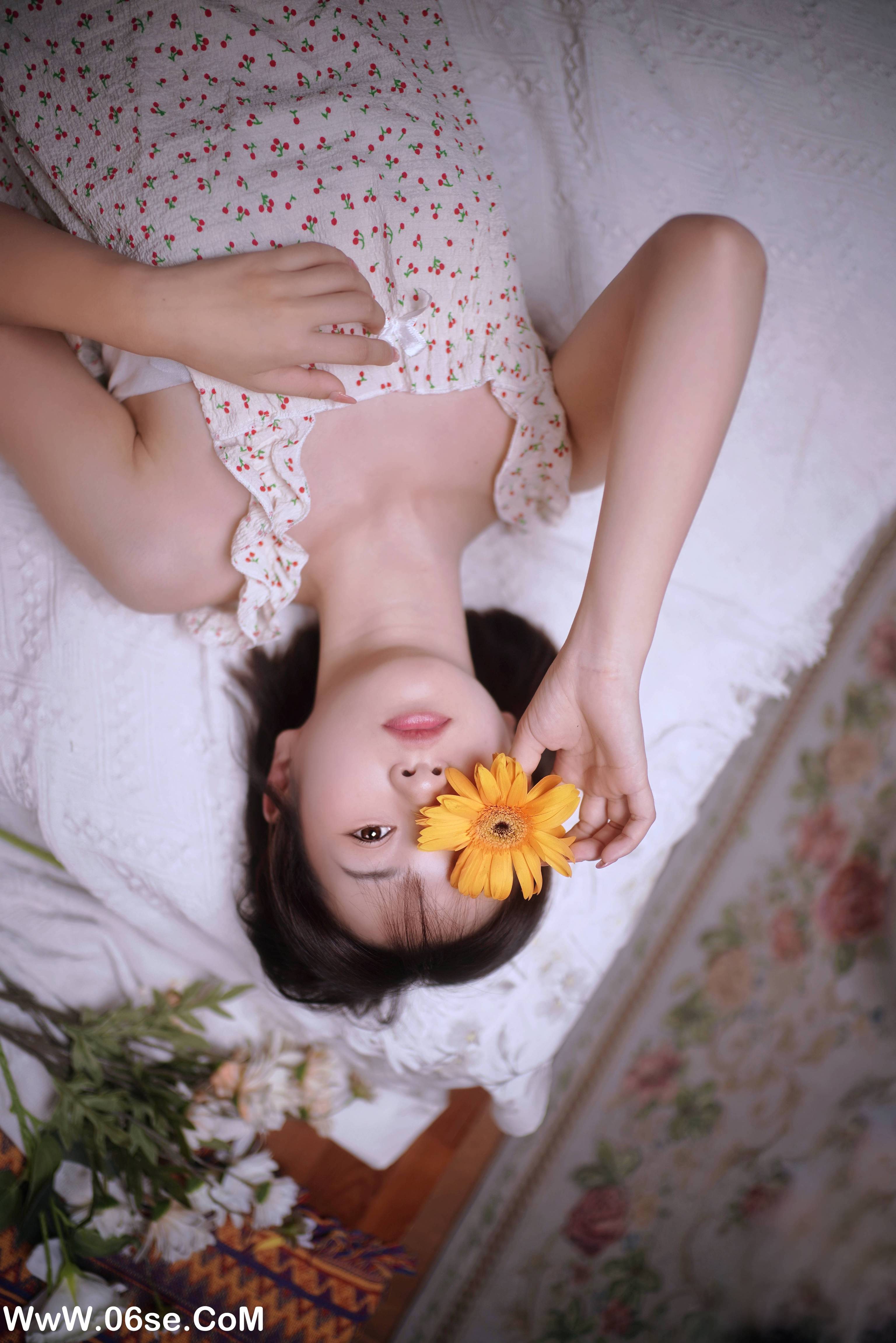 图片[18]-[YITUYU艺图语]2022.08.06 疯狂的鱼缸是我的宇航服，我带上心爱的非洲菊去登月 小微[288+1P／248MB]-六色网