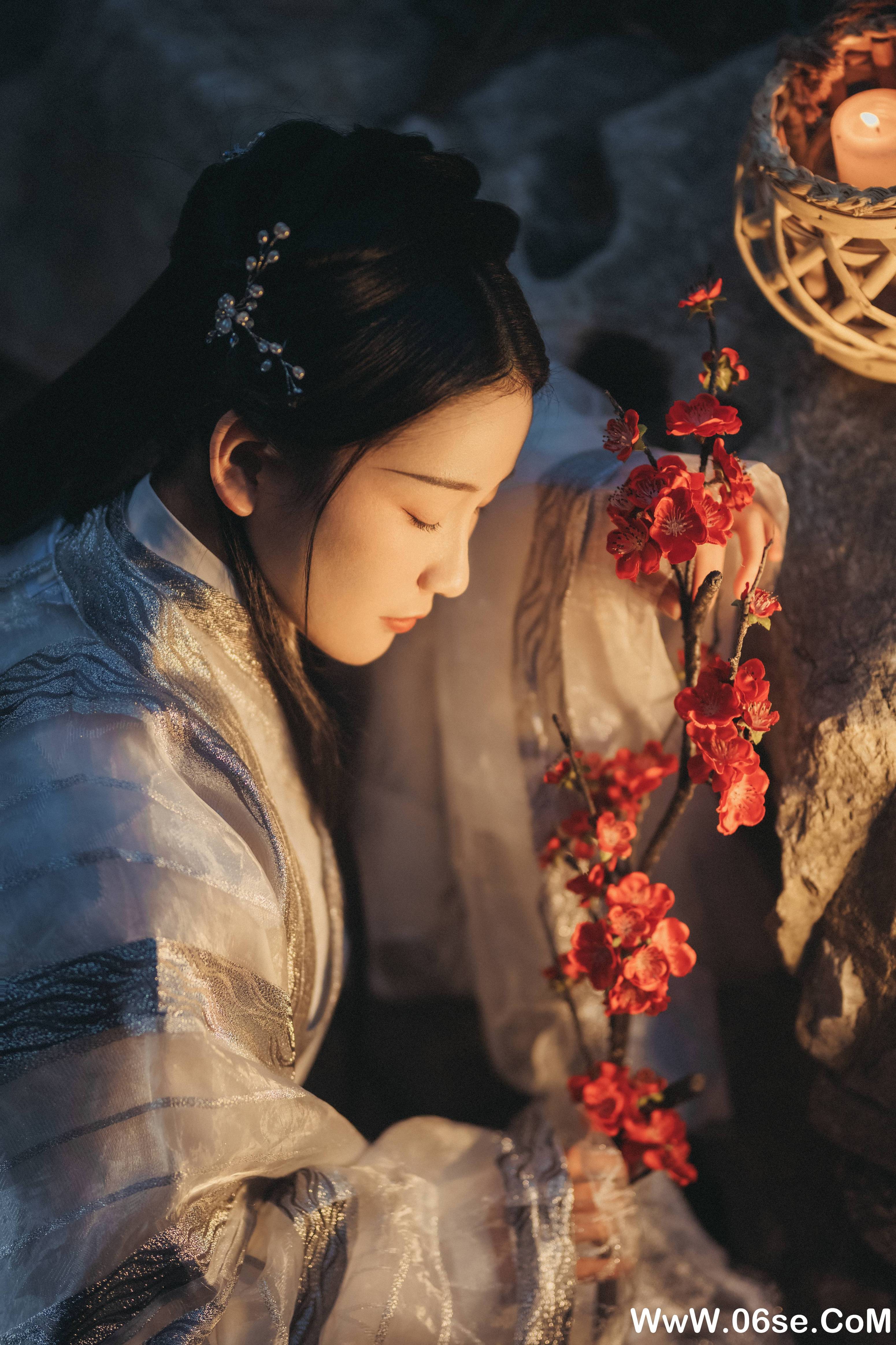 图片[18]-[YITUYU艺图语]2021.10.19 南歌子 淡蓝色忧伤静流淌[26+1P／403MB]-六色网