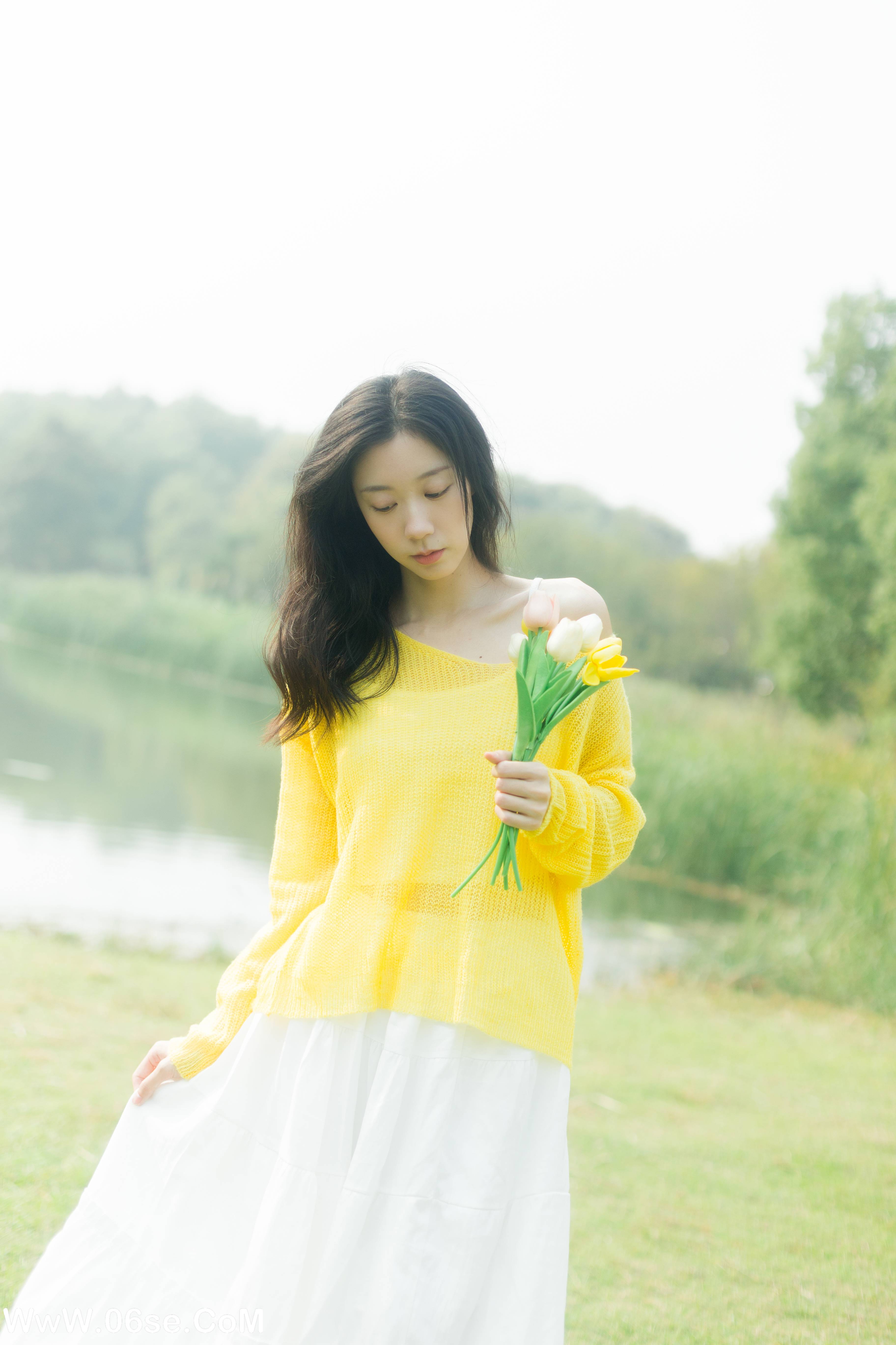 图片[9]-[YITUYU艺图语]2022.11.26 秋风轻轻 饲猫少女-[37+1P／342MB]-六色网