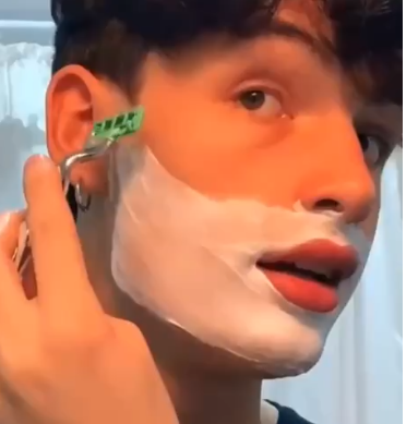 Afeitándose sin barba