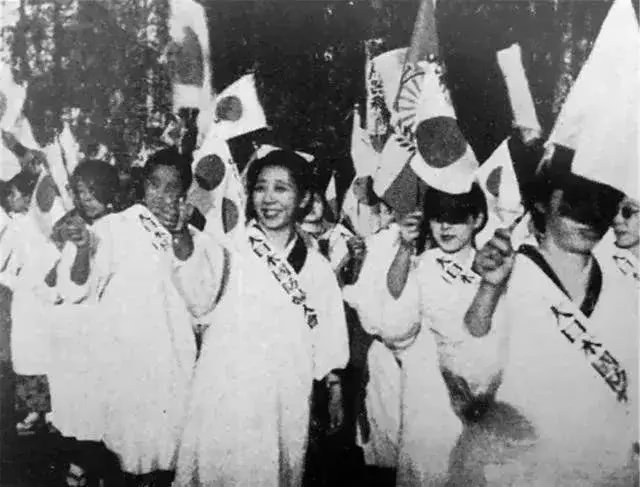 https://telegra.ph/file/2d65ce6f3500db48ad9f7.jpg