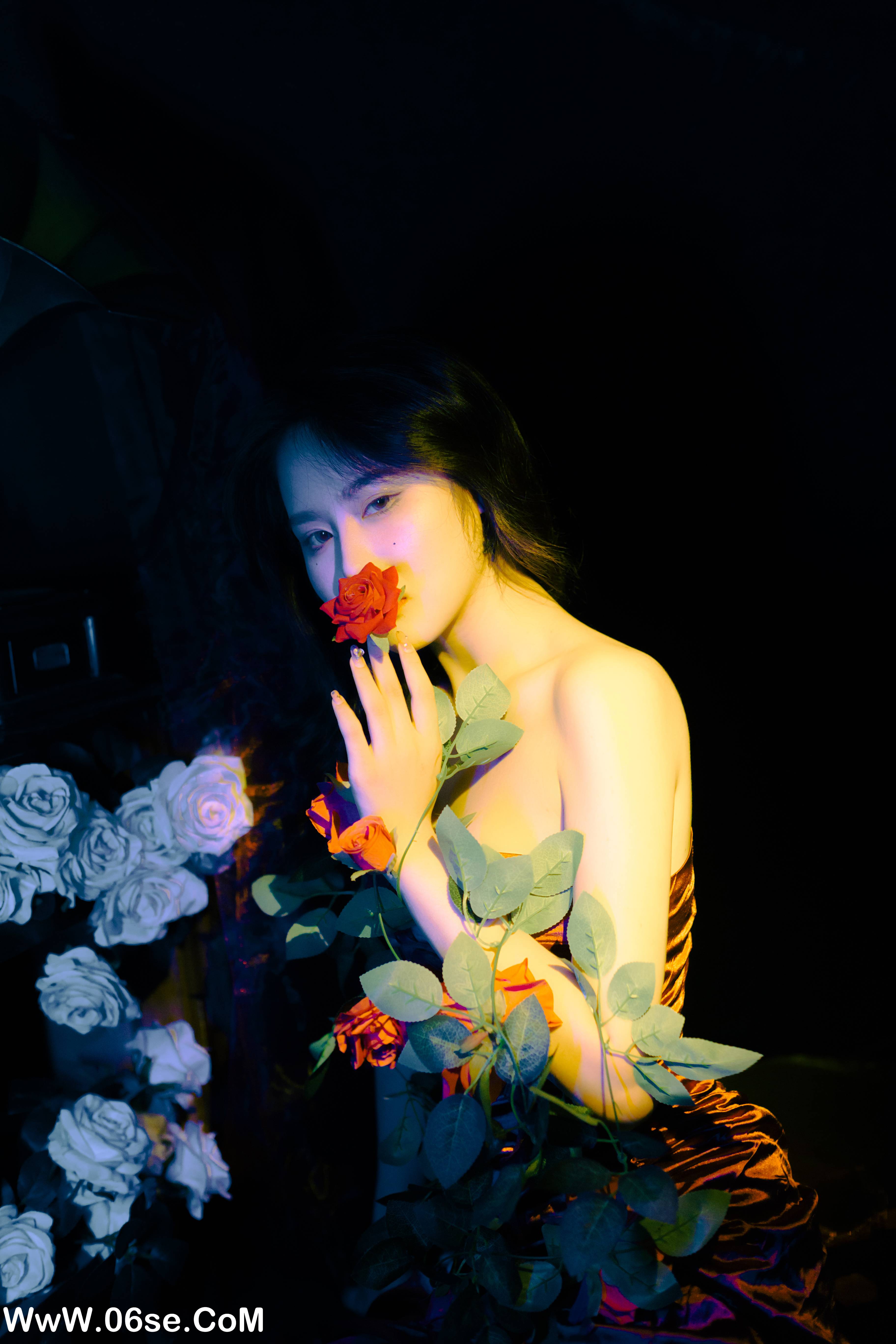 图片[10]-[YITUYU艺图语]2022.08.13 玫瑰往事 鸭鸭泡芙[28+1P／251MB]-六色网