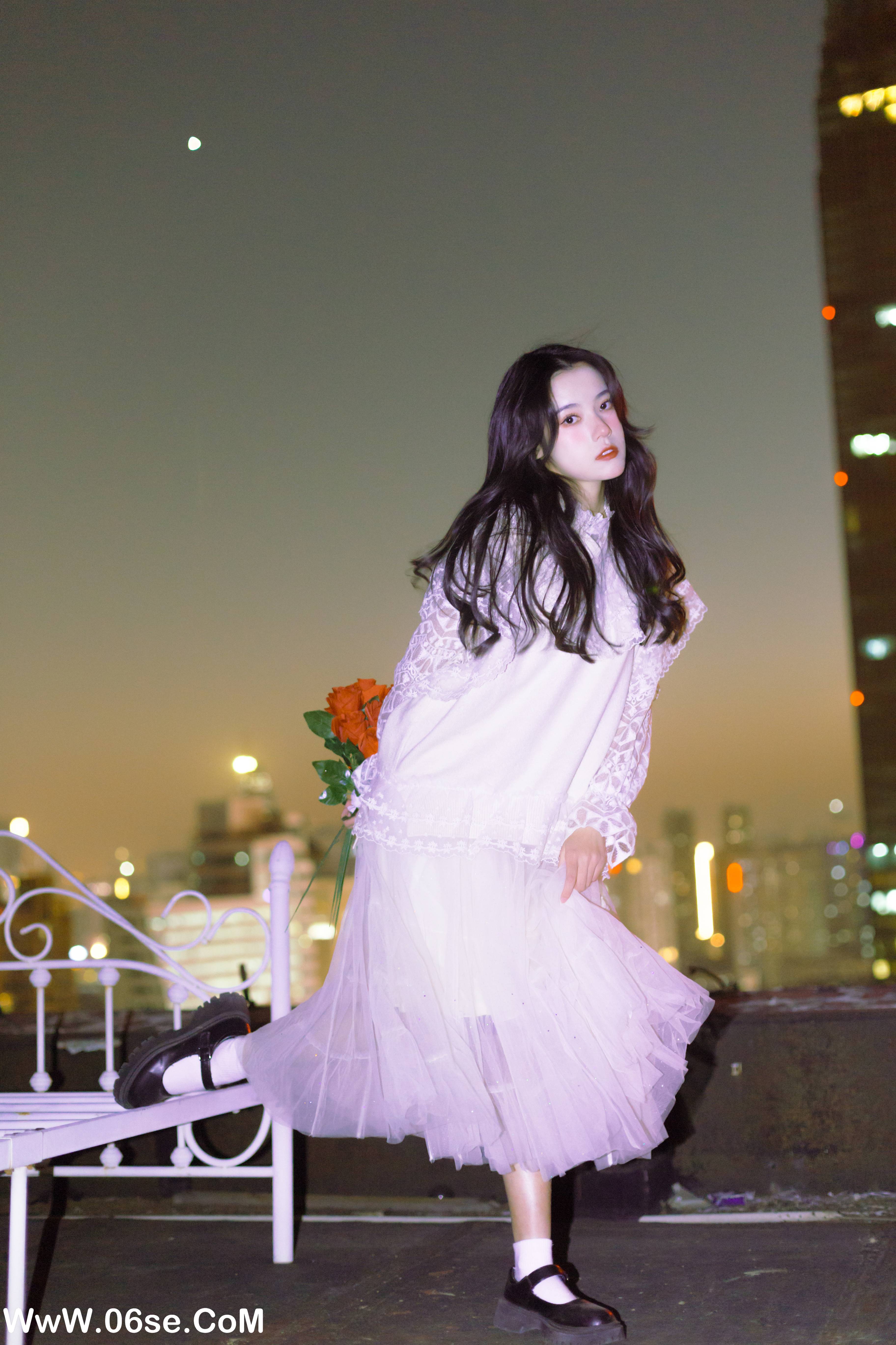 图片[21]-[YITUYU艺图语]2022.08.20 浪漫出逃 静鏡婧[26+1P／233MB]-六色网