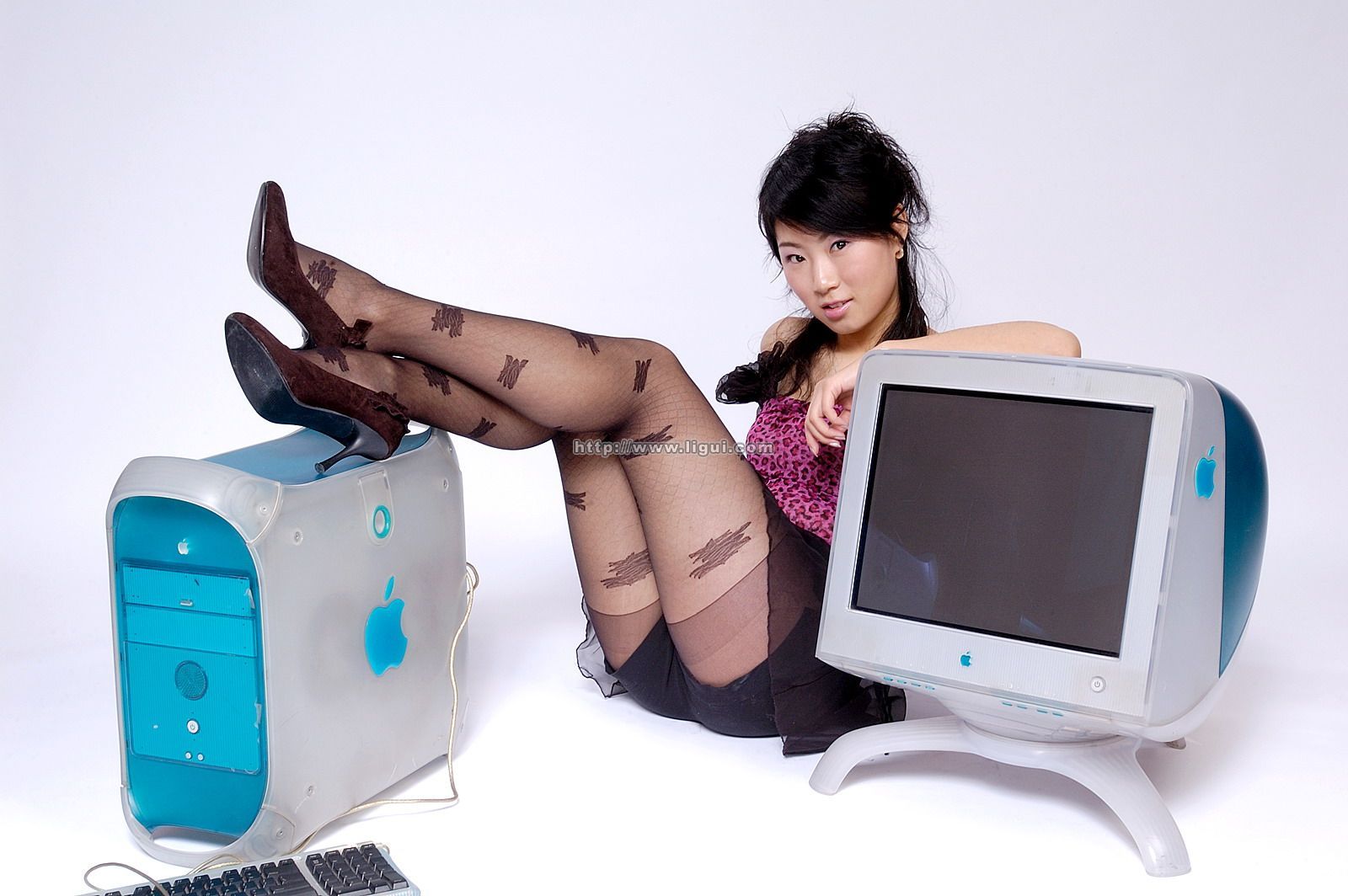 [Image: 2dc74da0ed15b57aed85f.jpg]