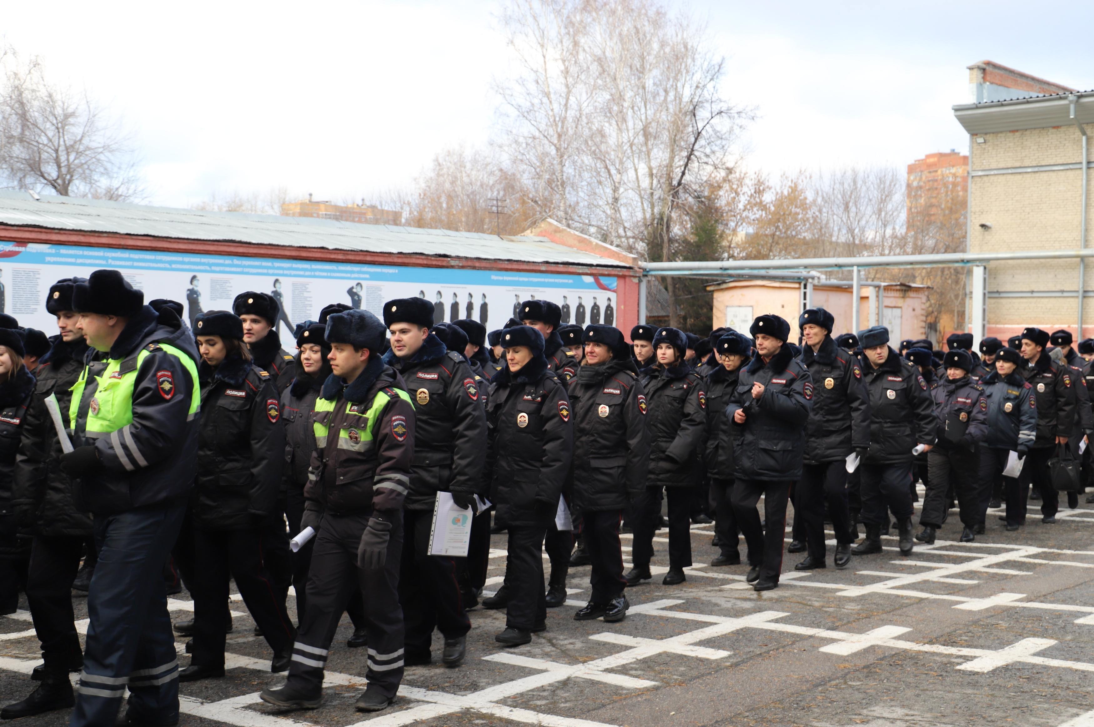 Полиция новосибирск. Полиция общественный порядок. Охранная полиция. Охрана общественного порядка. Полицейский поезд.