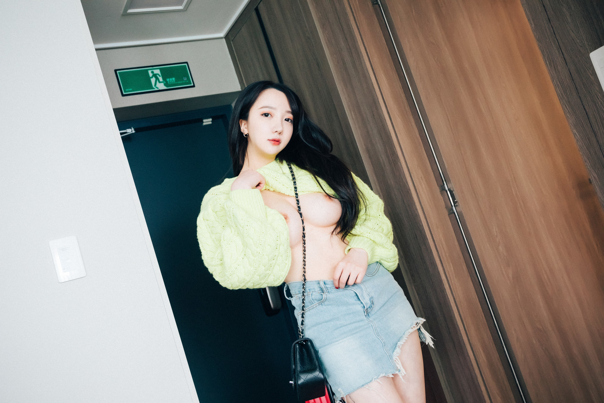 Son Yeeun 손예은, [Loozy] Travel Partner Set.01 5