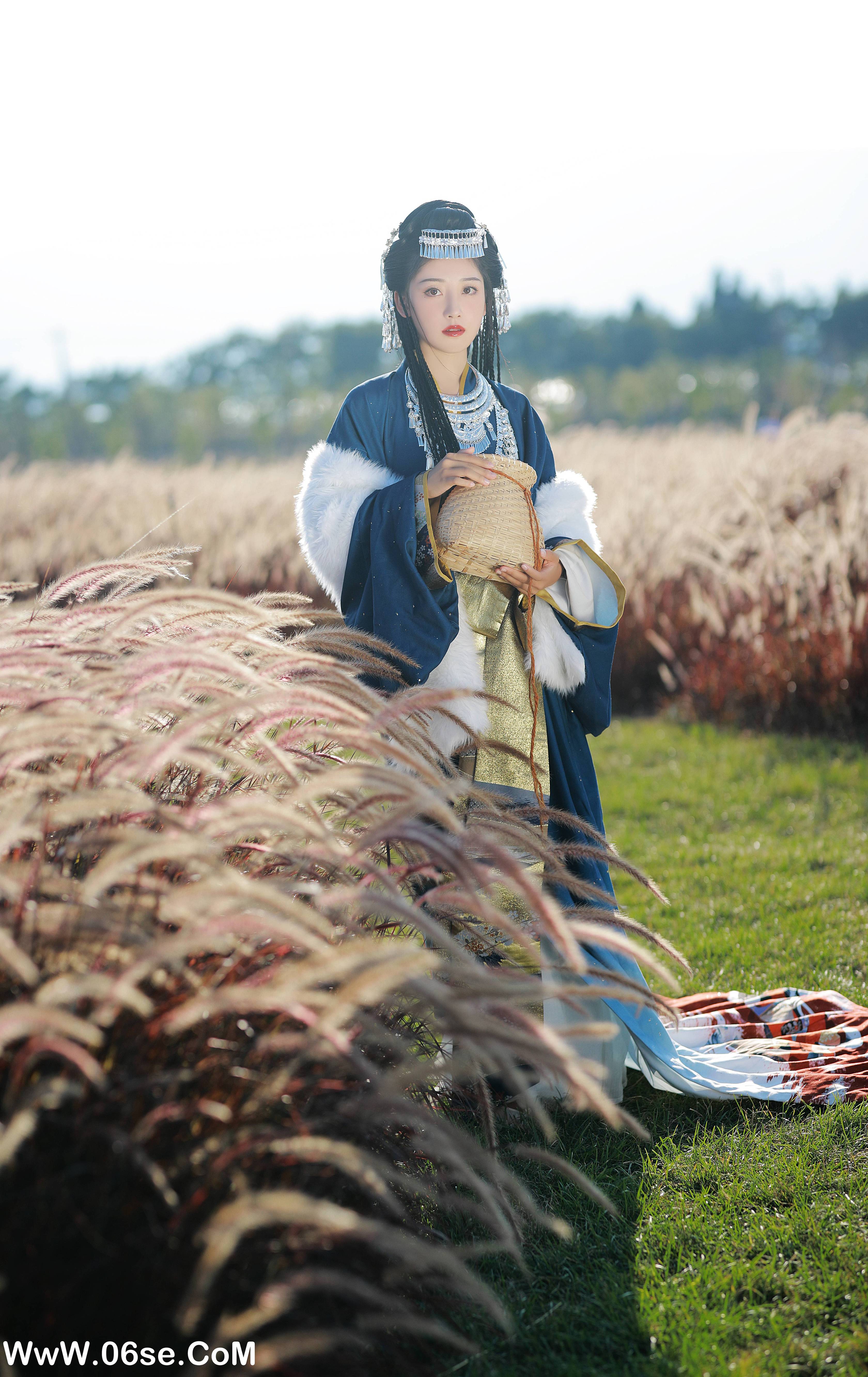 图片[16]-[YITUYU艺图语]2022.09.29 我与春风携过客 Y-JIN[35+1P／661MB]-六色网