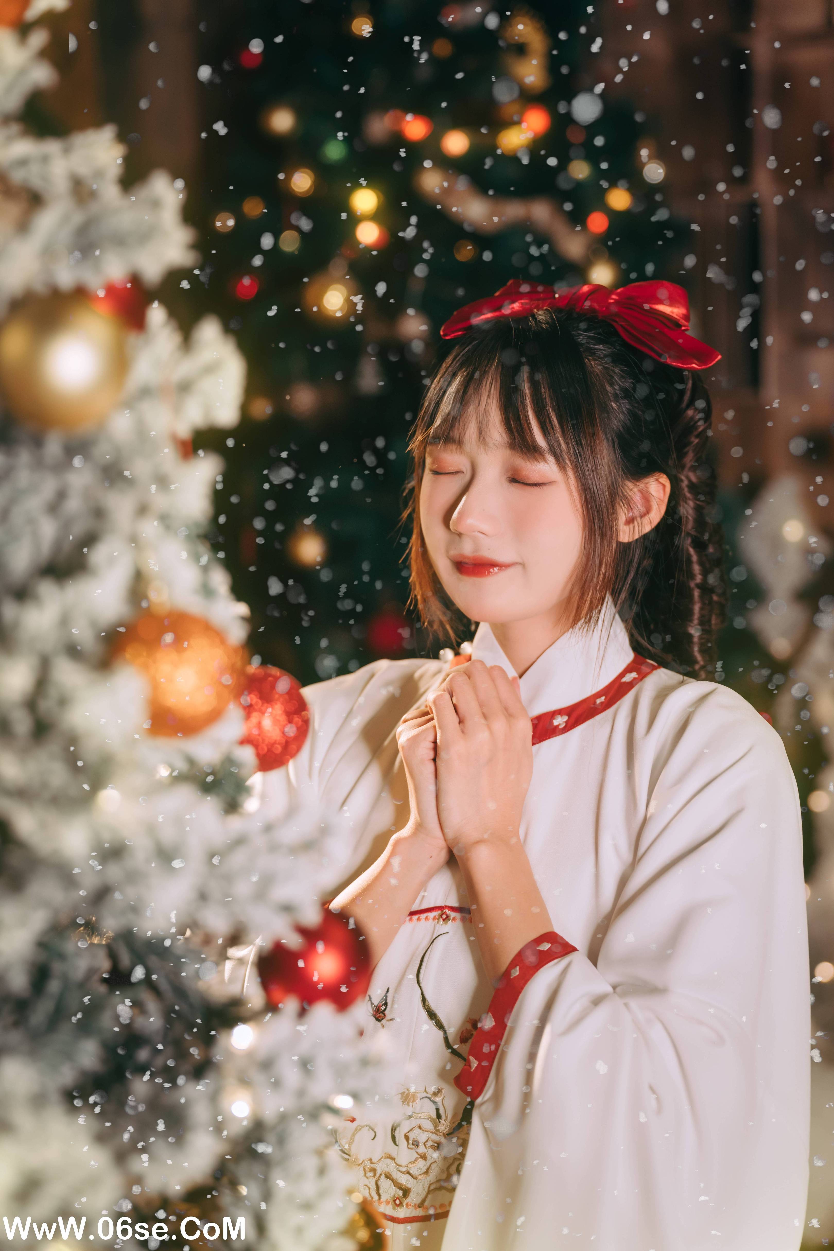 图片[8]-[YITUYU艺图语]2022.12.27 汉洋折衷的圣诞 兔子Zzz不吃胡萝卜[28+1P／194MB]-六色网