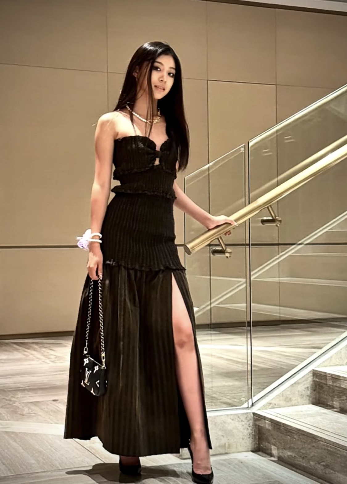 https://telegra.ph/file/2ee2ac535f4ec6d59494a.jpg