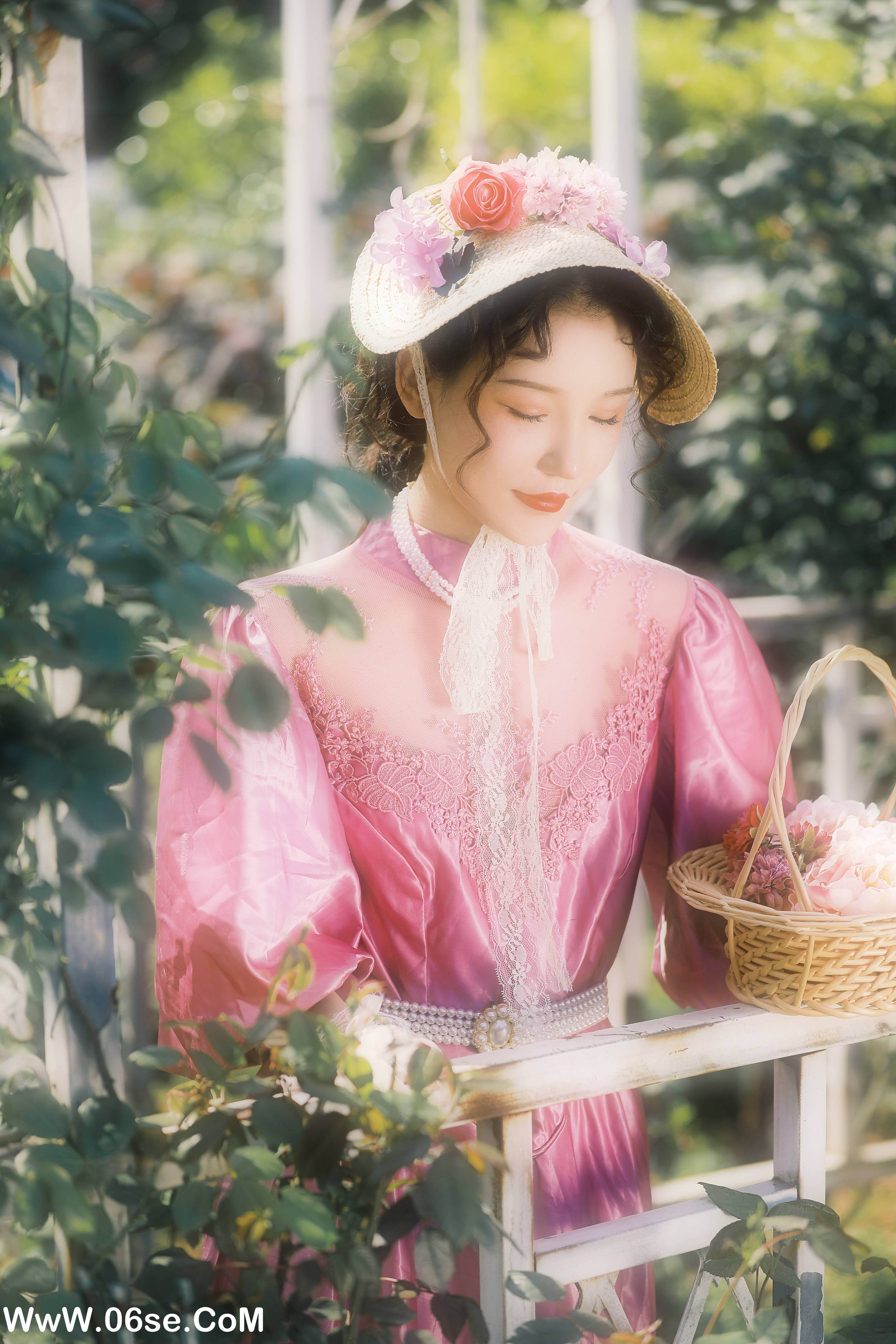 图片[26]-[YITUYU艺图语]2022.12.27 紫罗兰之梦 小霜[28+1P／204MB]-六色网
