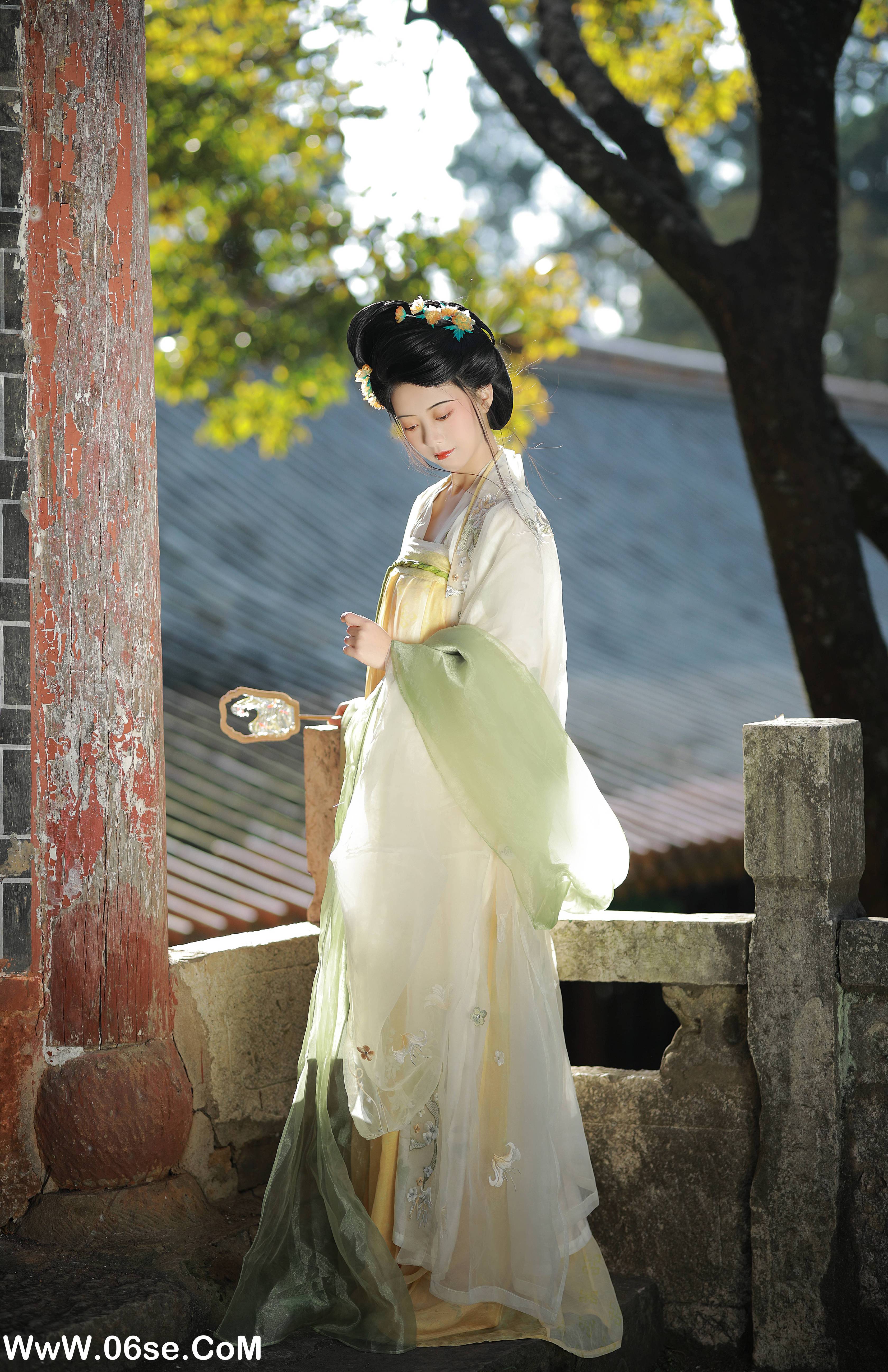 图片[16]-[YITUYU艺图语]2022.12.29 秋色如画 YunFleur[37+1P／700MB]-六色网