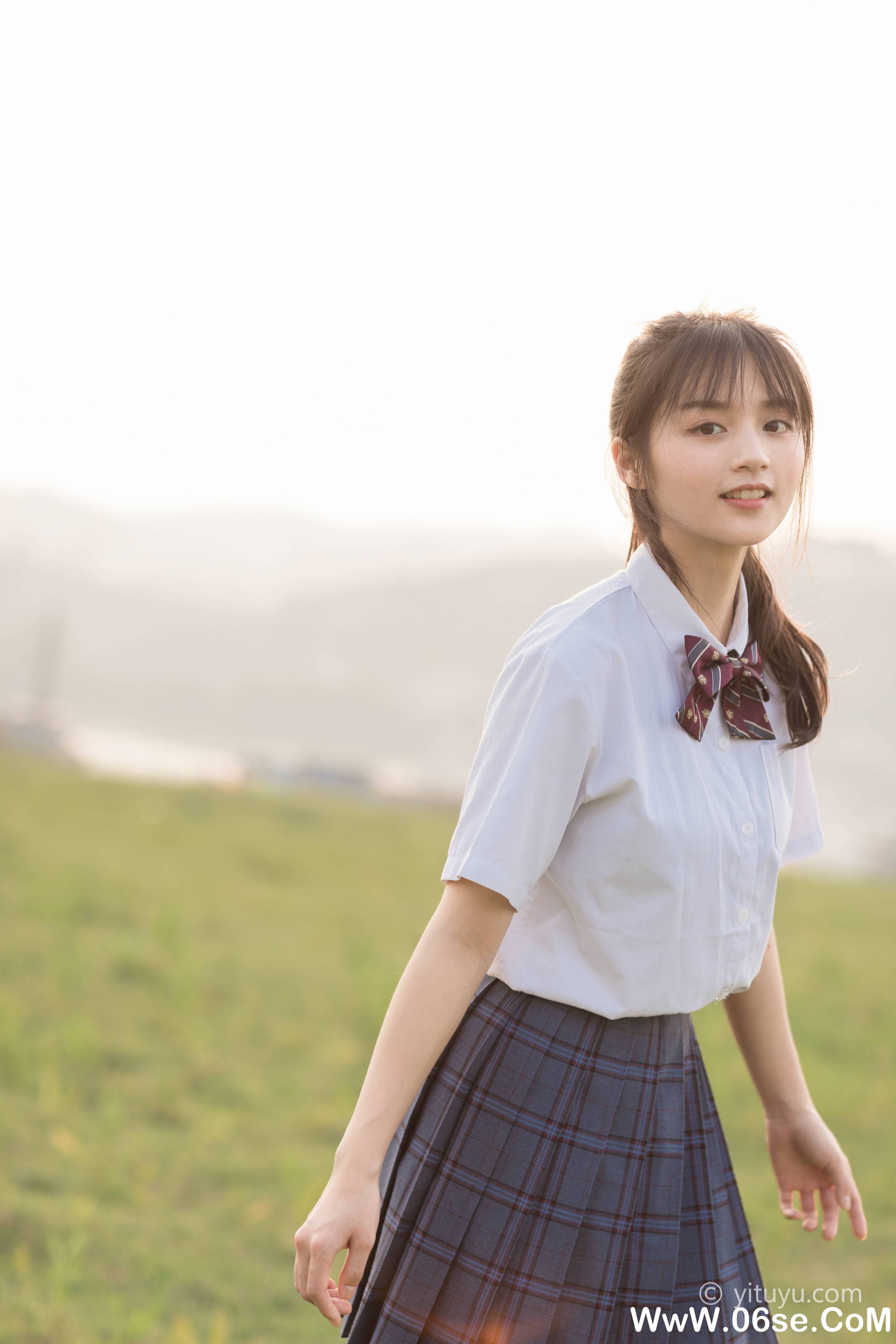 图片[25]-[YITUYU艺图语]2021.09.02 纯真年代 雨文[26+1P／238MB]-六色网