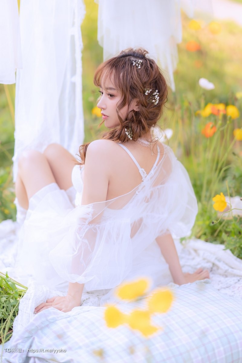 [Cos]过期米线线喵 NO - 晒衣服 [41P] 3
