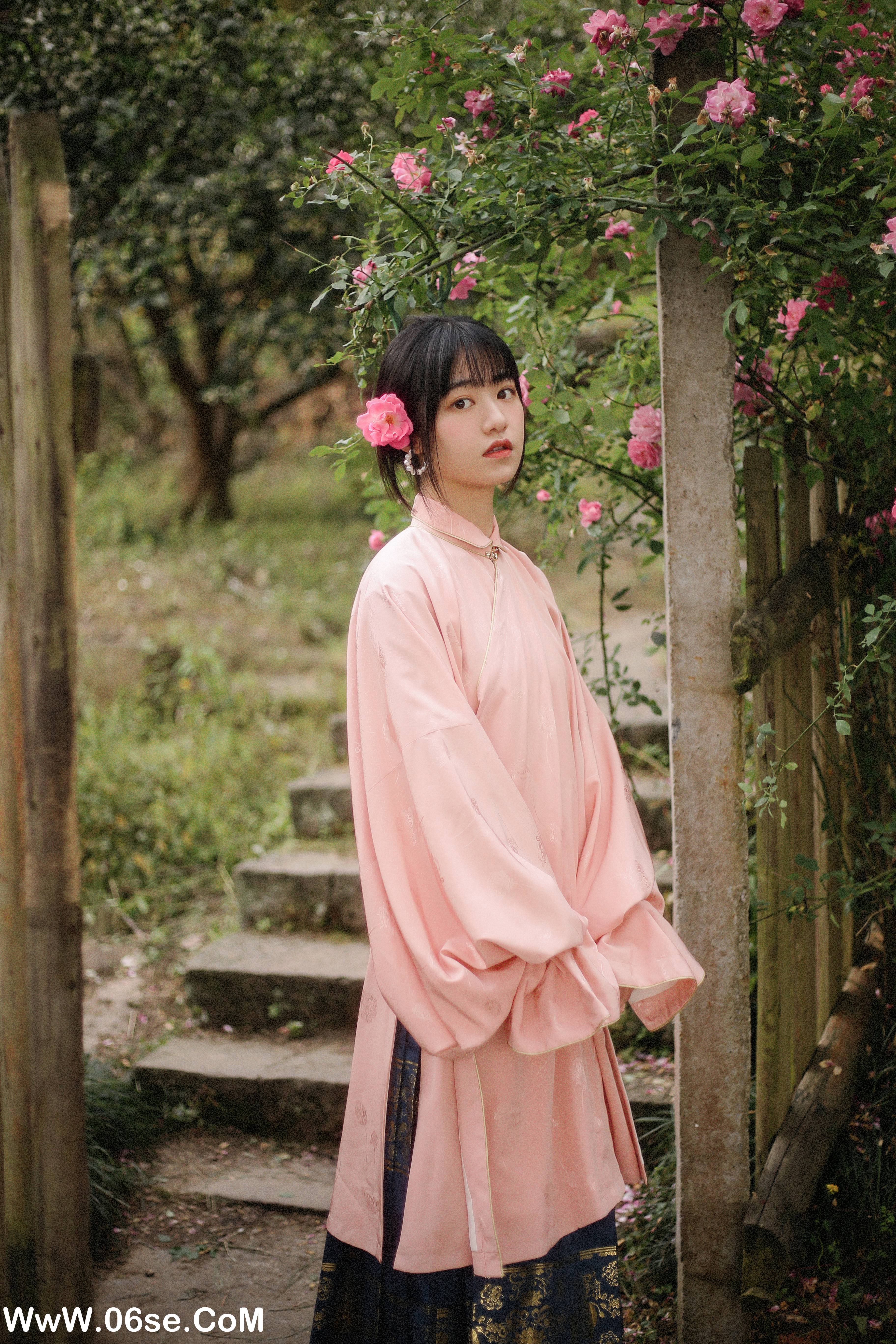 图片[13]-[YITUYU艺图语]2022.09.22 蔷薇花开 panniling[29+1P／591MB]-六色网