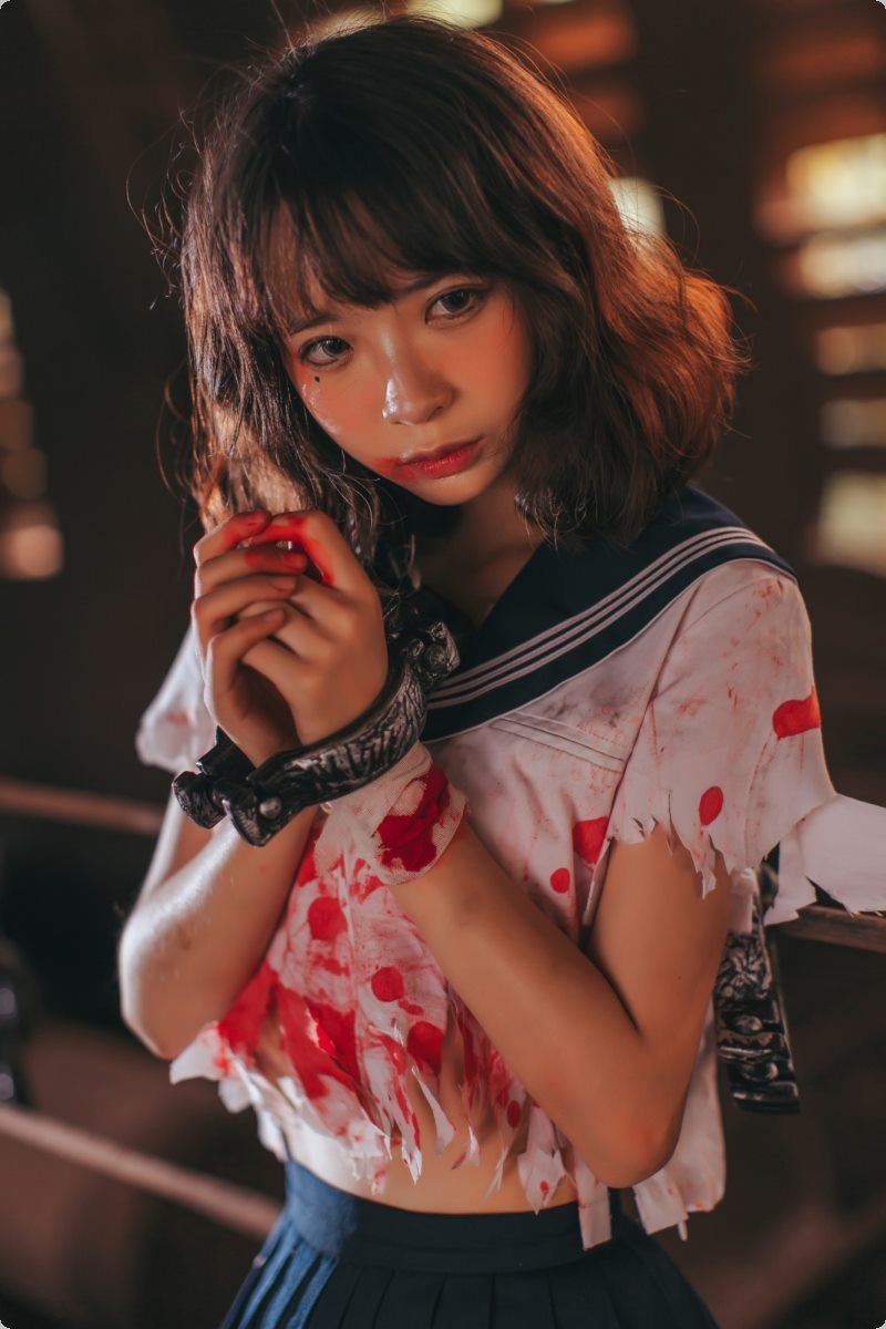 [Cos]疯猫ss- 被囚禁的少女[44P] 16