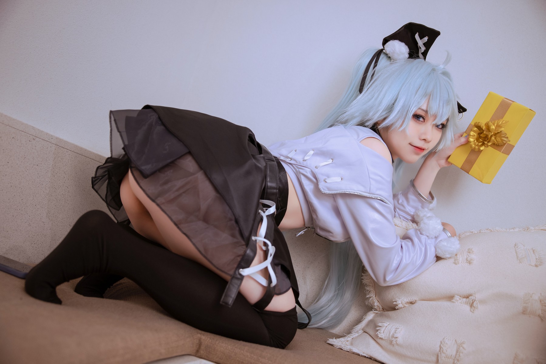 Cosplay G44不会受伤 芙洛伦白情 13