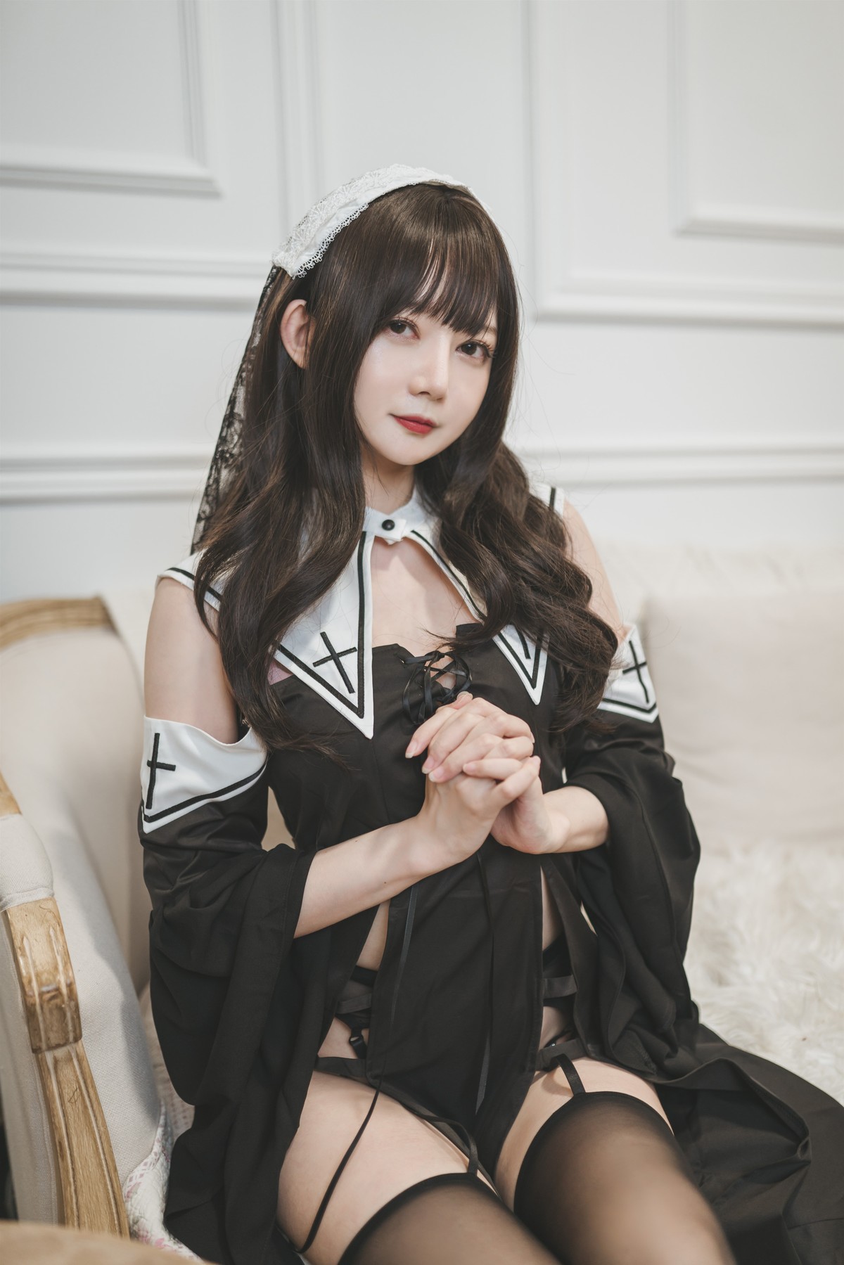 Cosplay 51酱 修女 19
