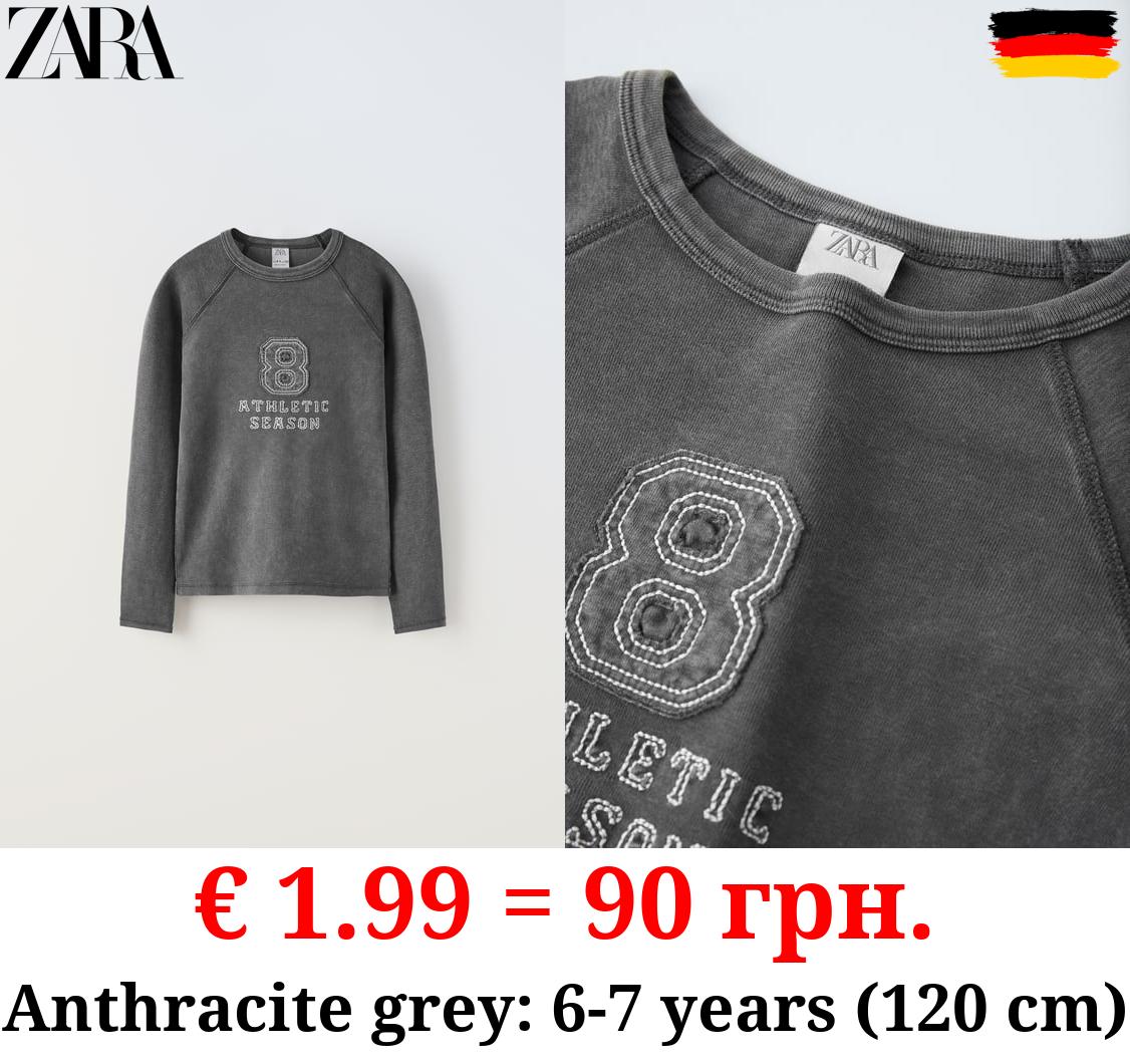 T-SHIRT WITH EMBROIDERED PATCH