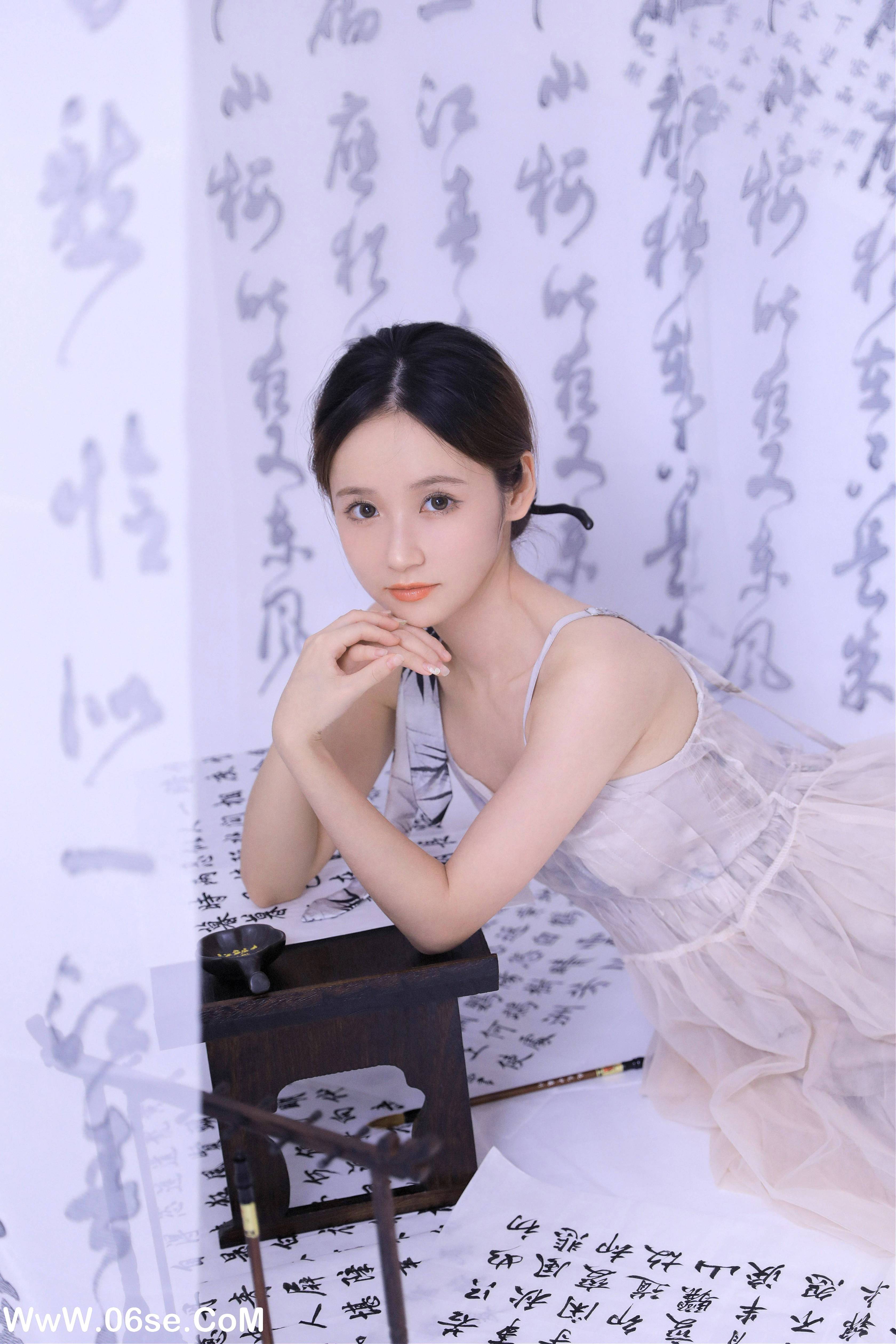 图片[25]-[YITUYU艺图语]2022.11.12 坐看闲庭听书语 不爱奶糖[25+1P／222MB]-六色网