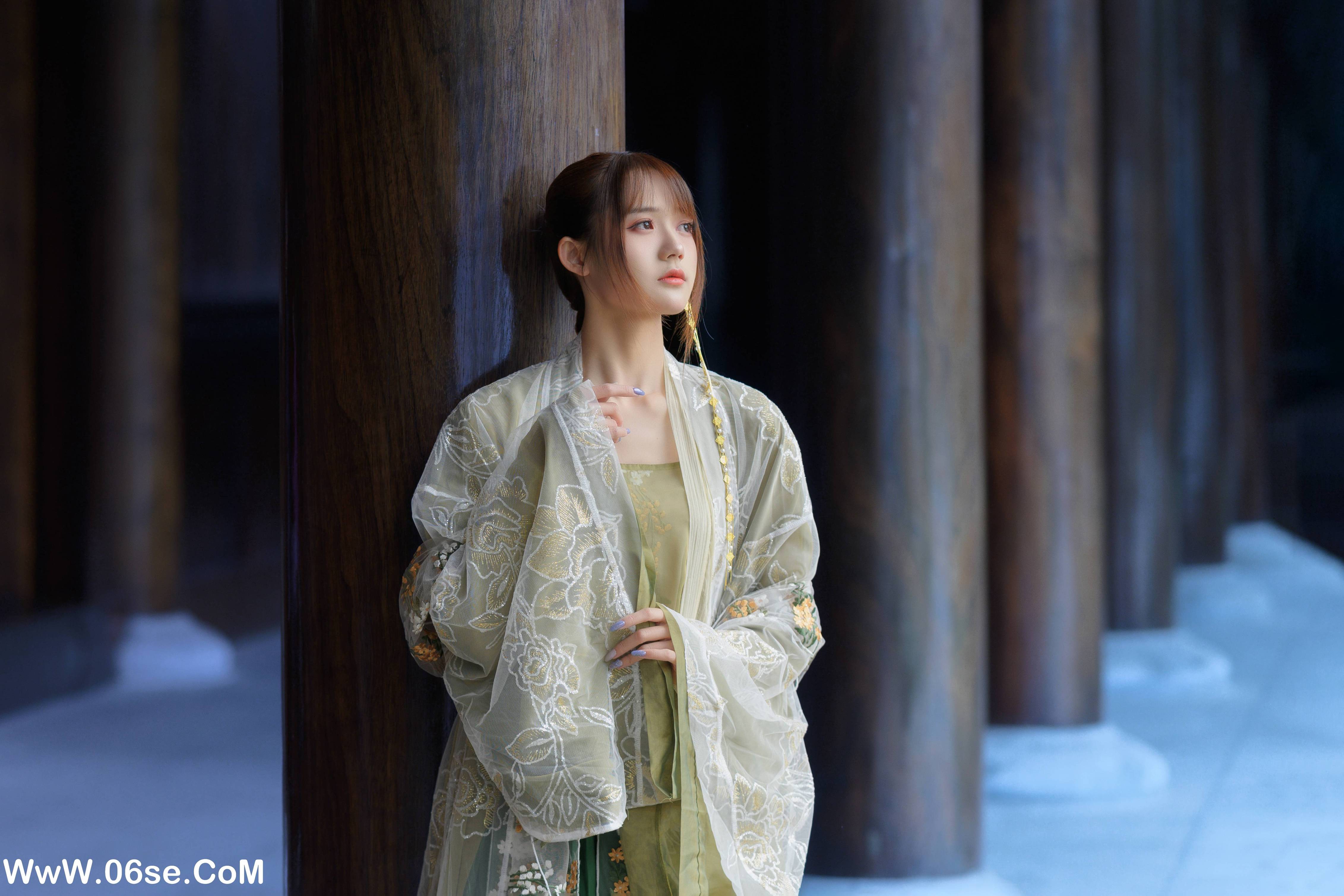 图片[3]-[YITUYU艺图语]2022.07.02 宫墙柳 兔子Zzz不吃胡萝卜[44P-461.1M]-六色网