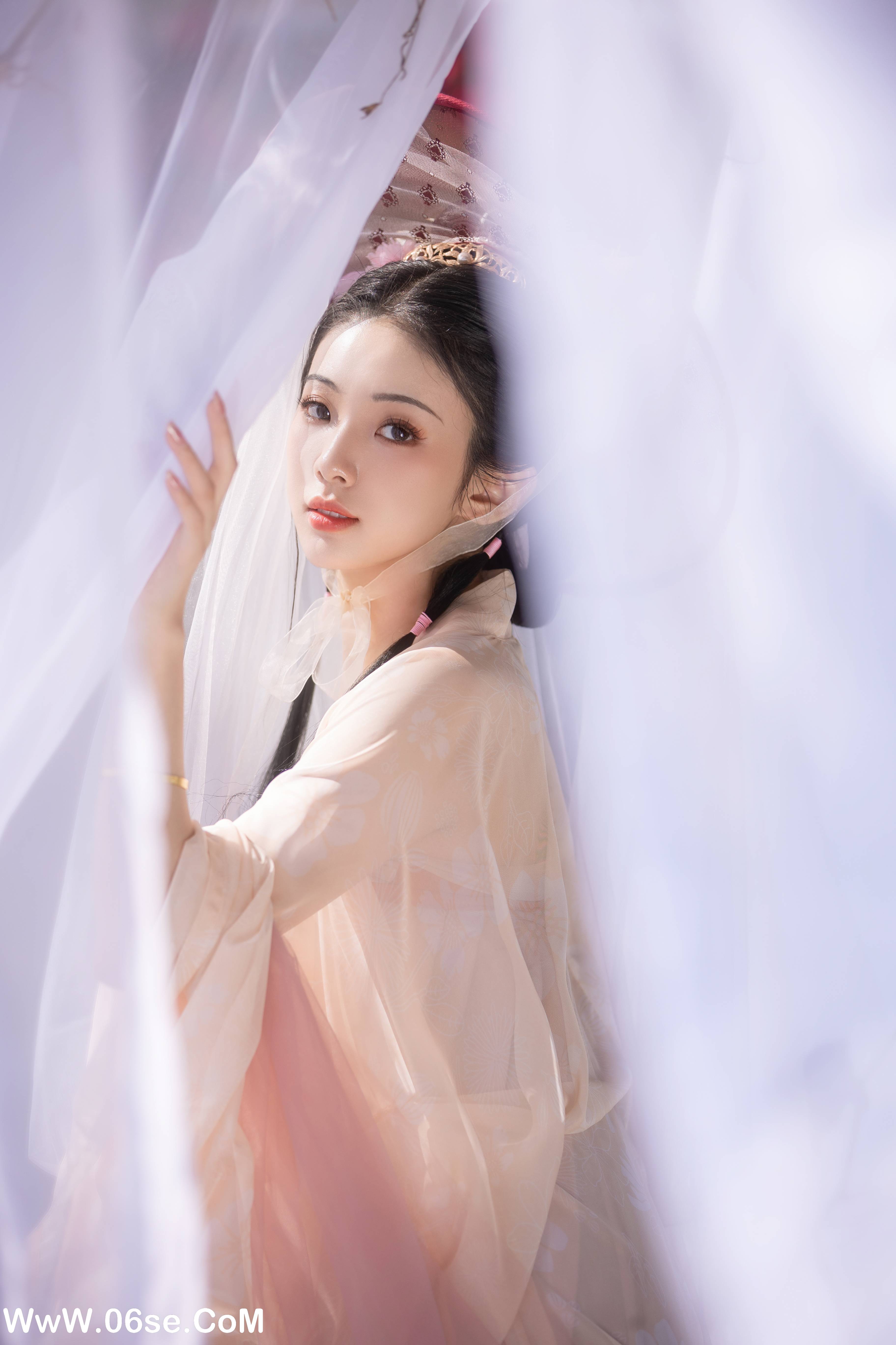 图片[20]-[YITUYU艺图语]2022.12.28 若梦 崴一下[26+1P／230MB]-六色网