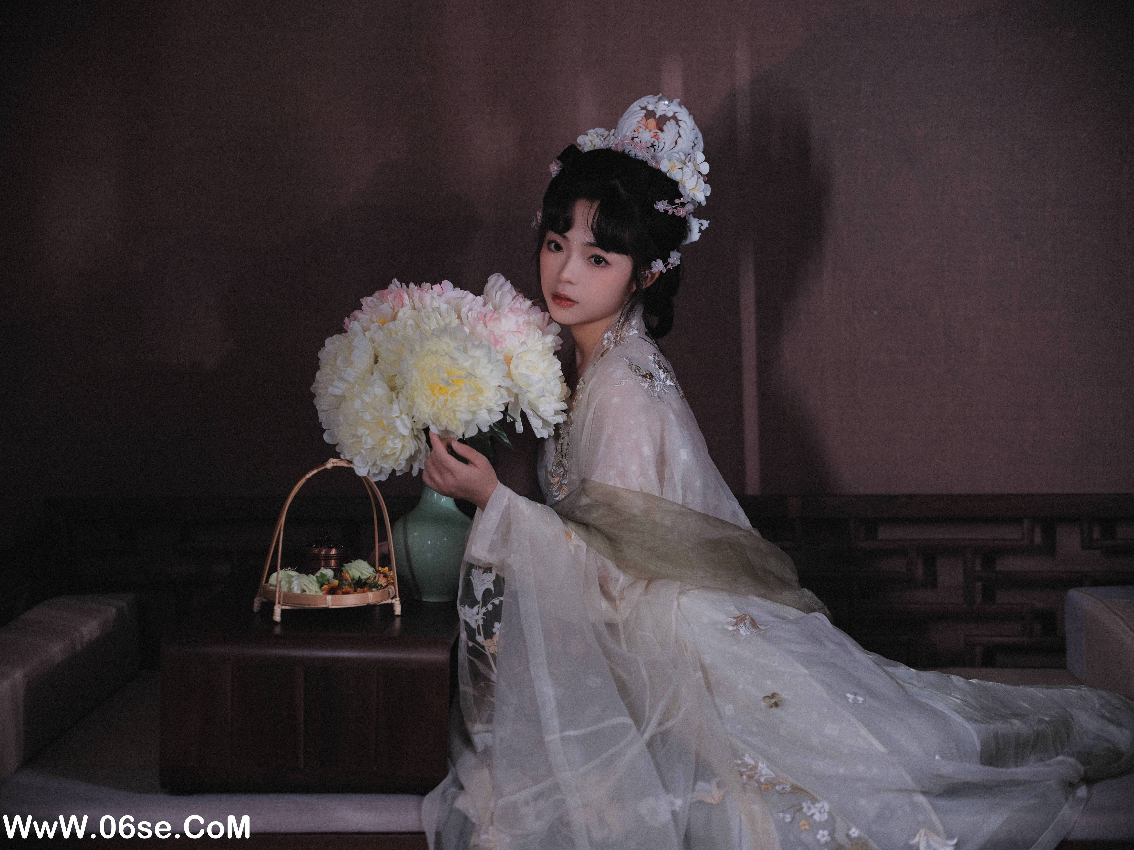 图片[23]-[YITUYU艺图语]2022.11.05 花神 芋圆圆鹅[47+1P／716MB]-六色网