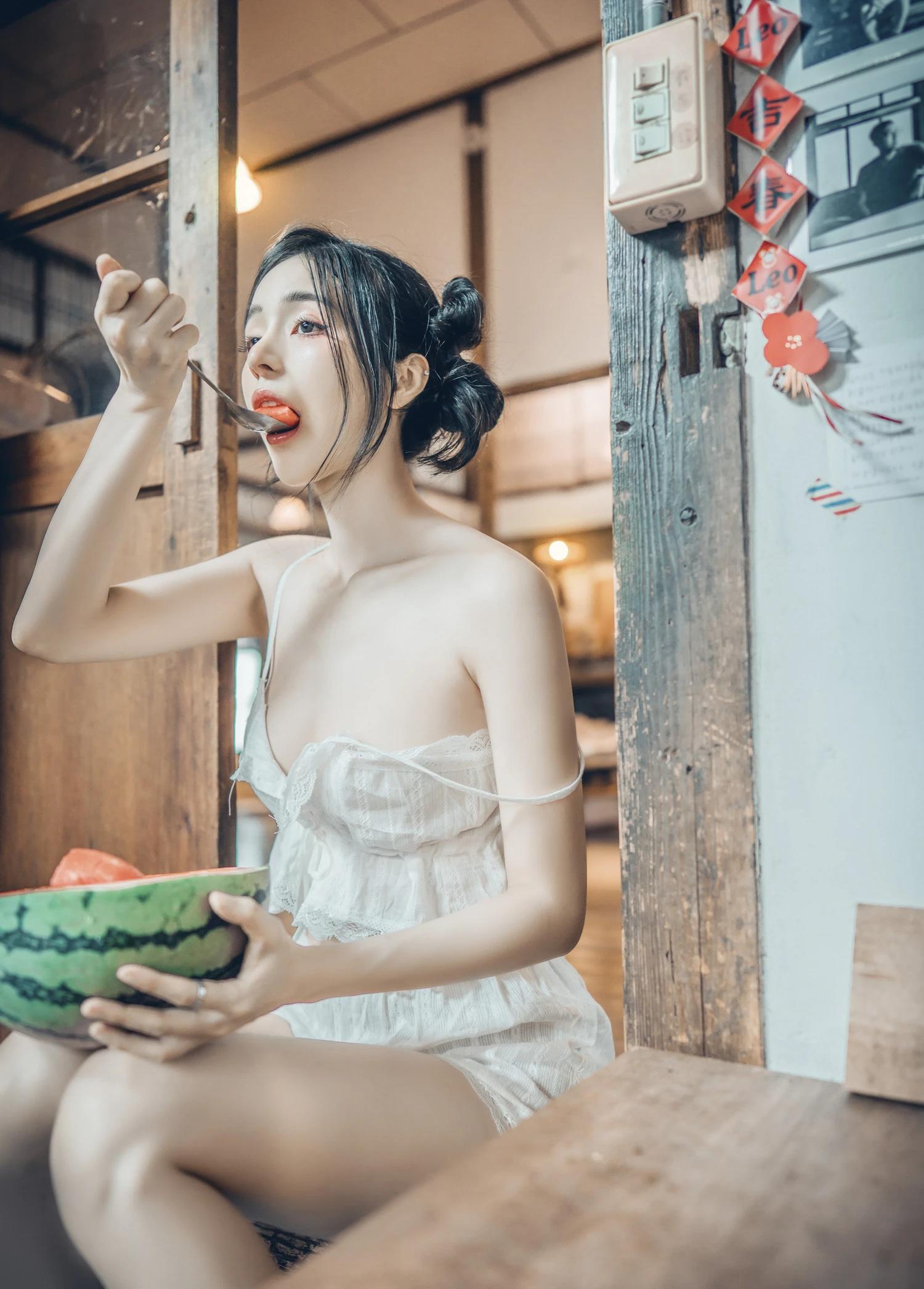 仙仙辰生日最大尺度呈現?實體寫真電子版限定尺度?內容超級豐富 用心 Vol.01 62
