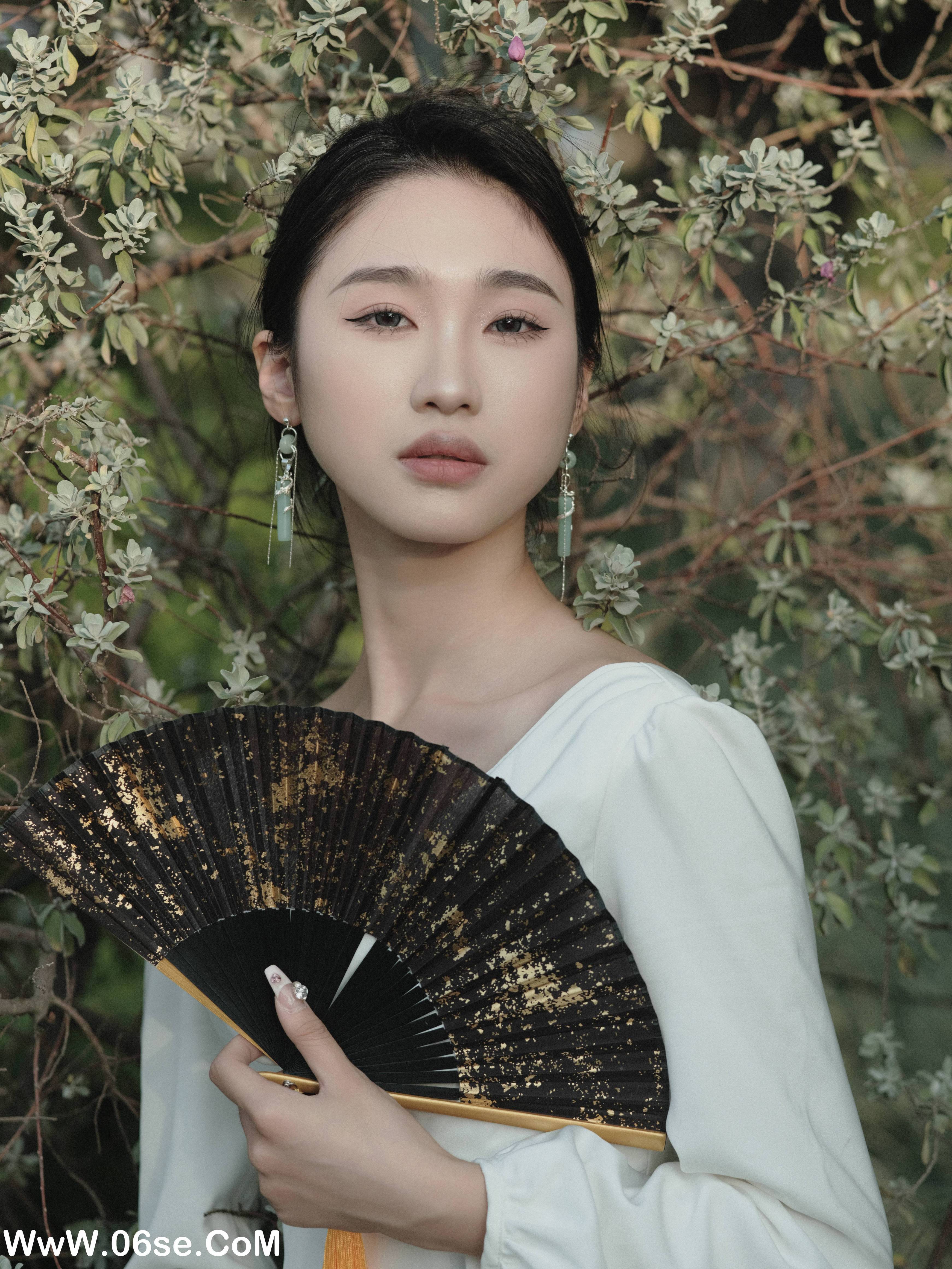 图片[32]-[YITUYU艺图语]2022.12.19 落叶飞花 likeu[46+1P／663MB]-六色网