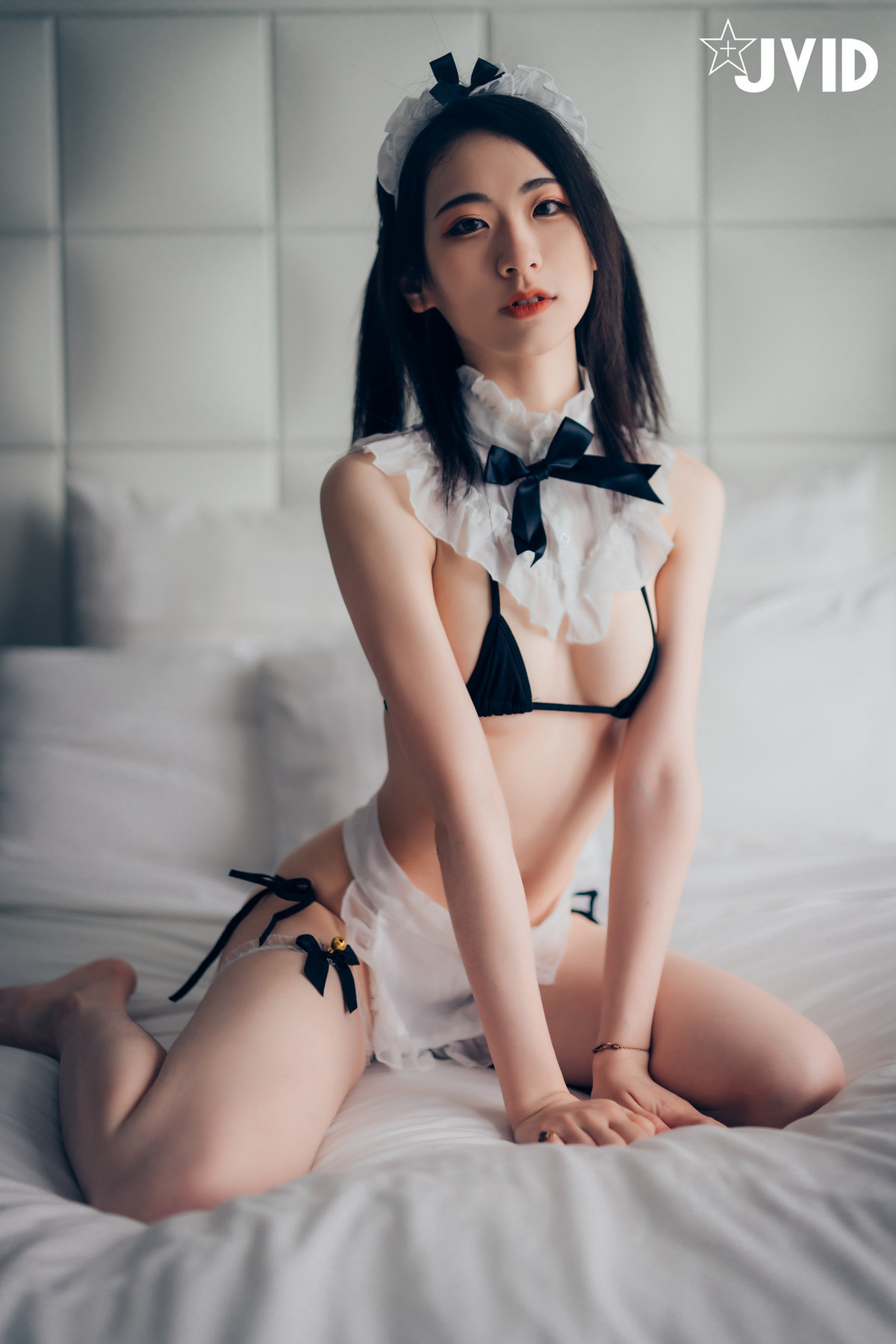 JVID精品 全裸無碼，個人最大尺度!! 神正阿黎個人最大尺度!!超甜美女僕降臨!!隱藏版尺度暴表! Set.02 4