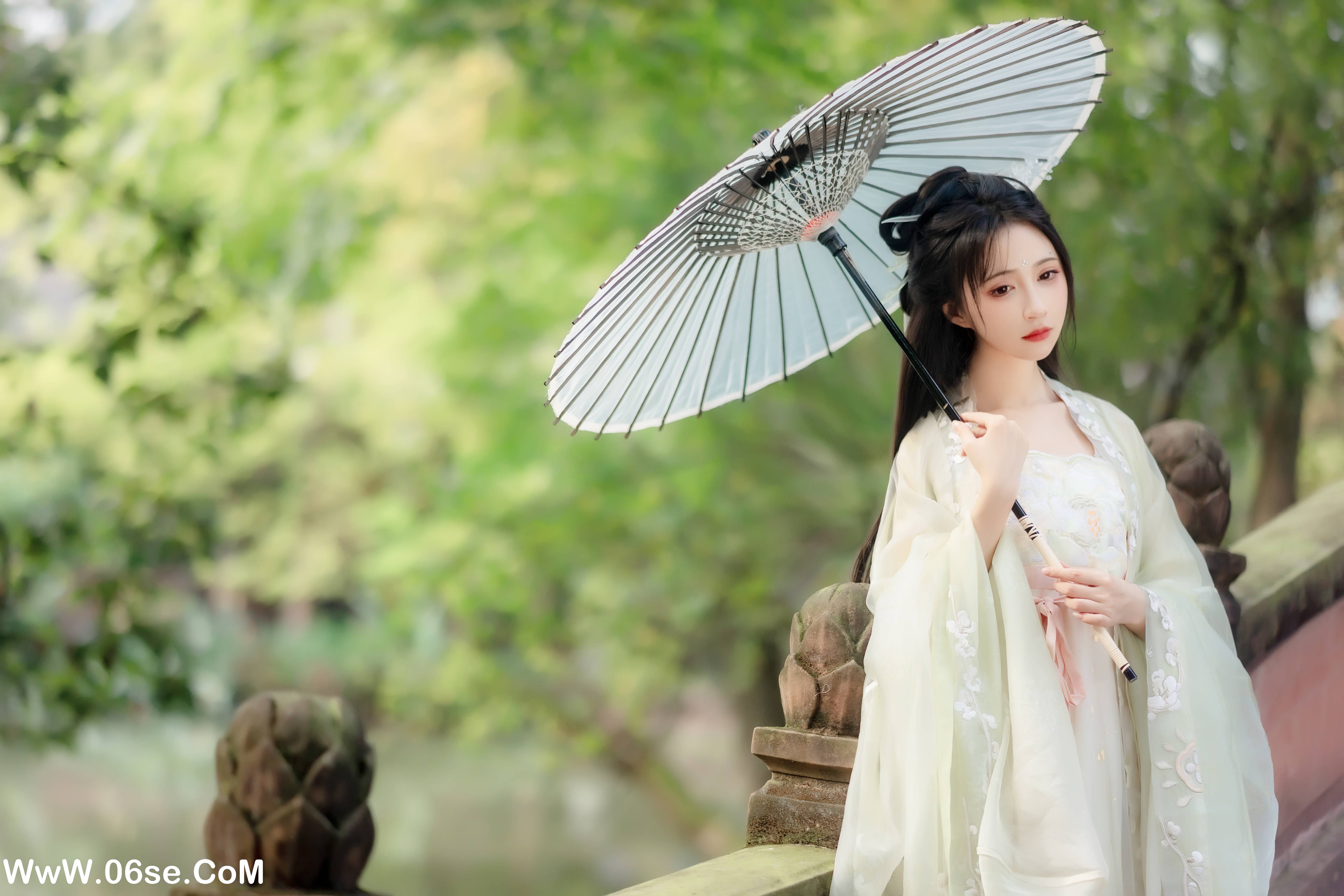 图片[10]-[YITUYU艺图语]2022.11.26 拒霜思 -绮罗生的小苏苏-[32+1P／249MB]-六色网