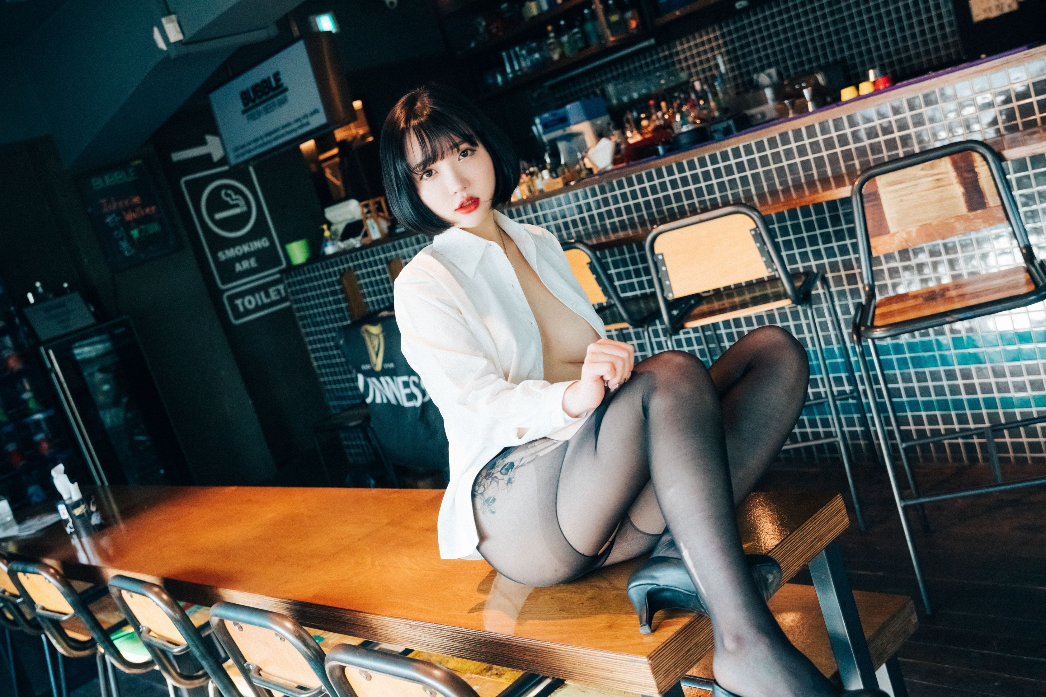孙乐乐 - [Loozy] Son Ye-Eun (손예은) - Tainted Love Bar 84
