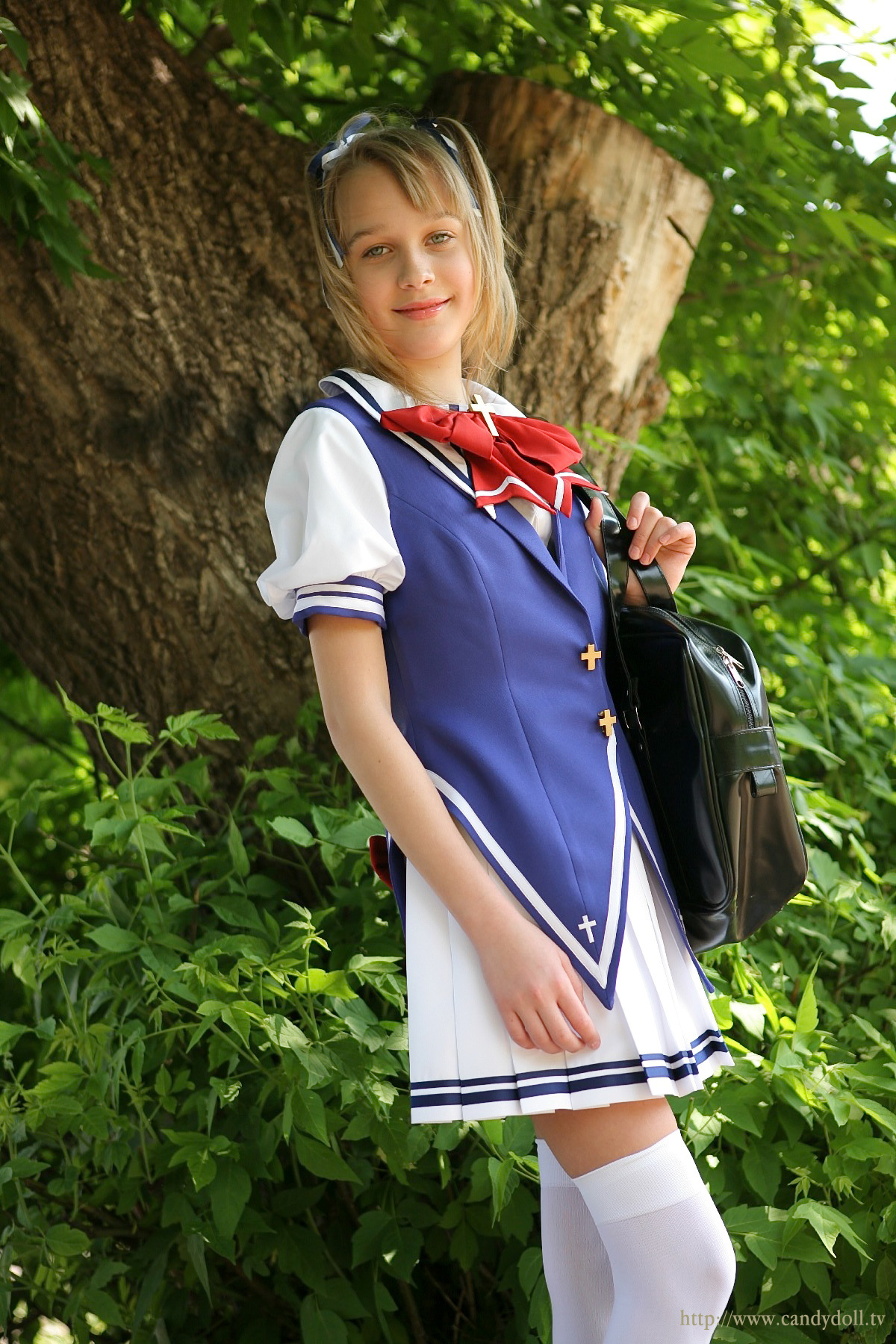 [Image: 334563cabcf9bcde8de88.jpg]