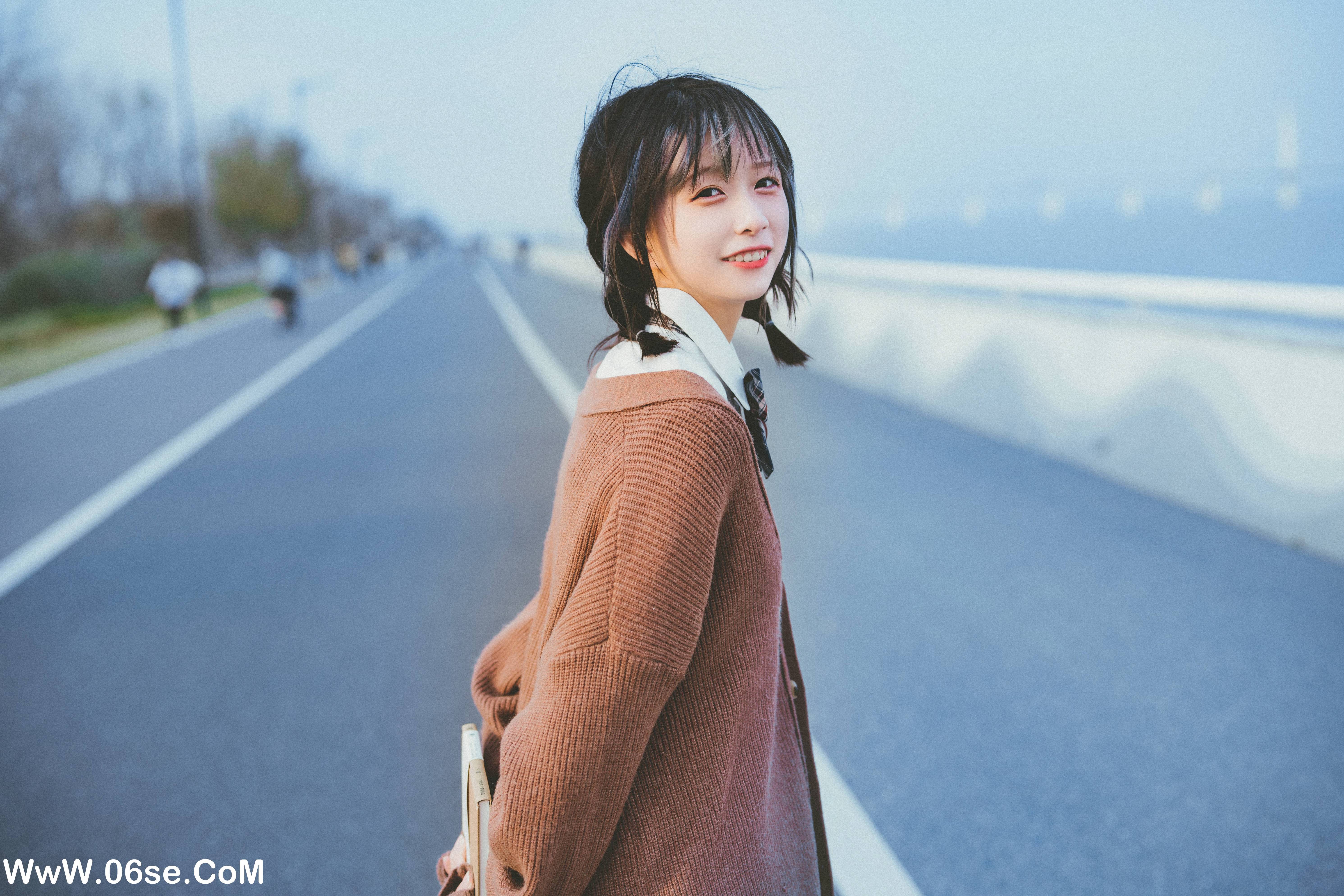 图片[17]-[YITUYU艺图语]2022.06.24 想和你一起在四月吹春风 清青琴玖[26P-560.5M]-六色网