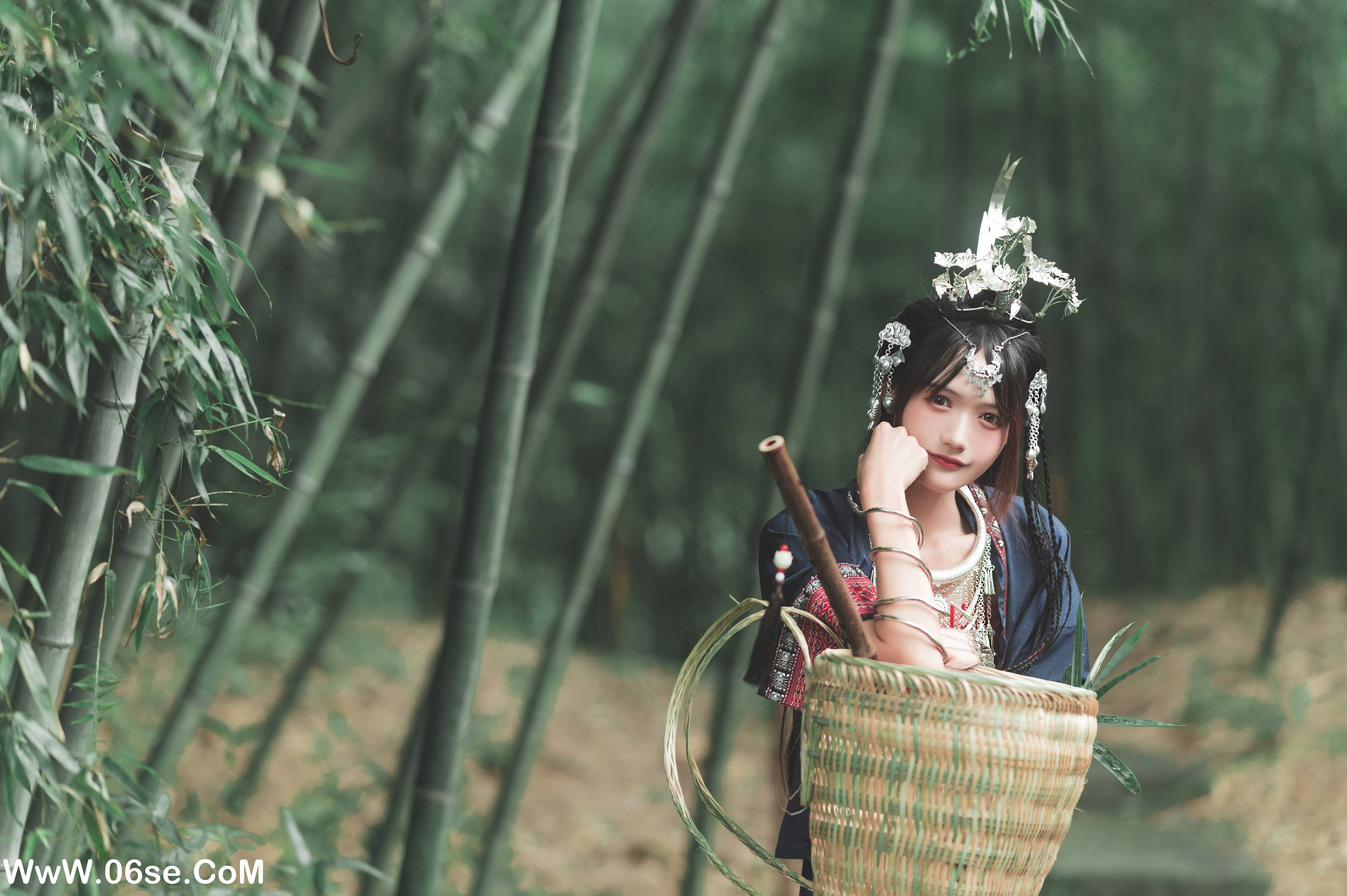 图片[36]-[YITUYU艺图语]2022.06.29 苗疆一梦 兔子Zzz不吃胡萝卜[42P-436.5M]-六色网