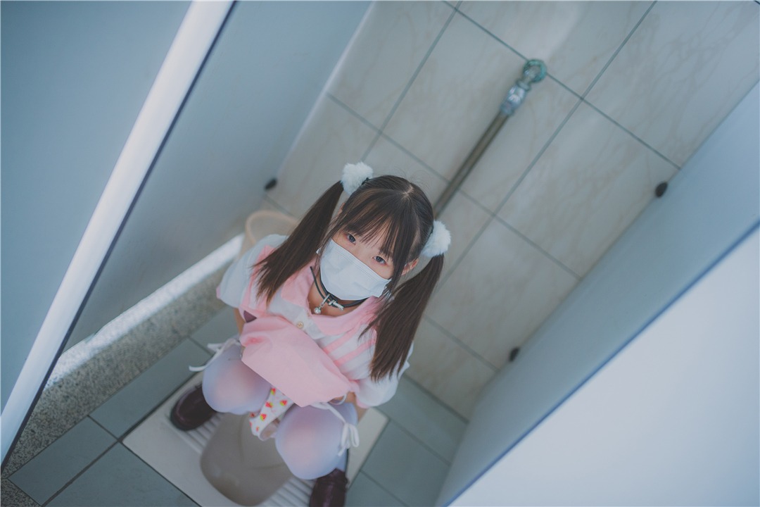 柚木 第19季 [泡泡男厕露出] 44P 12