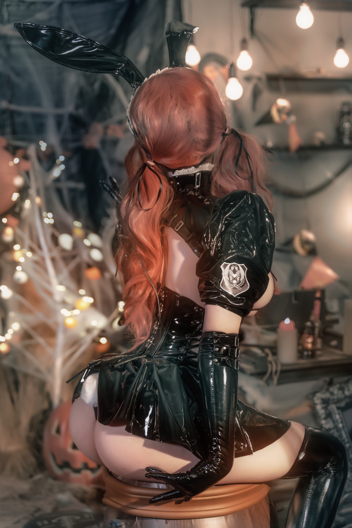 Cosplay 奇行家狗崽 漆皮兔女仆 31