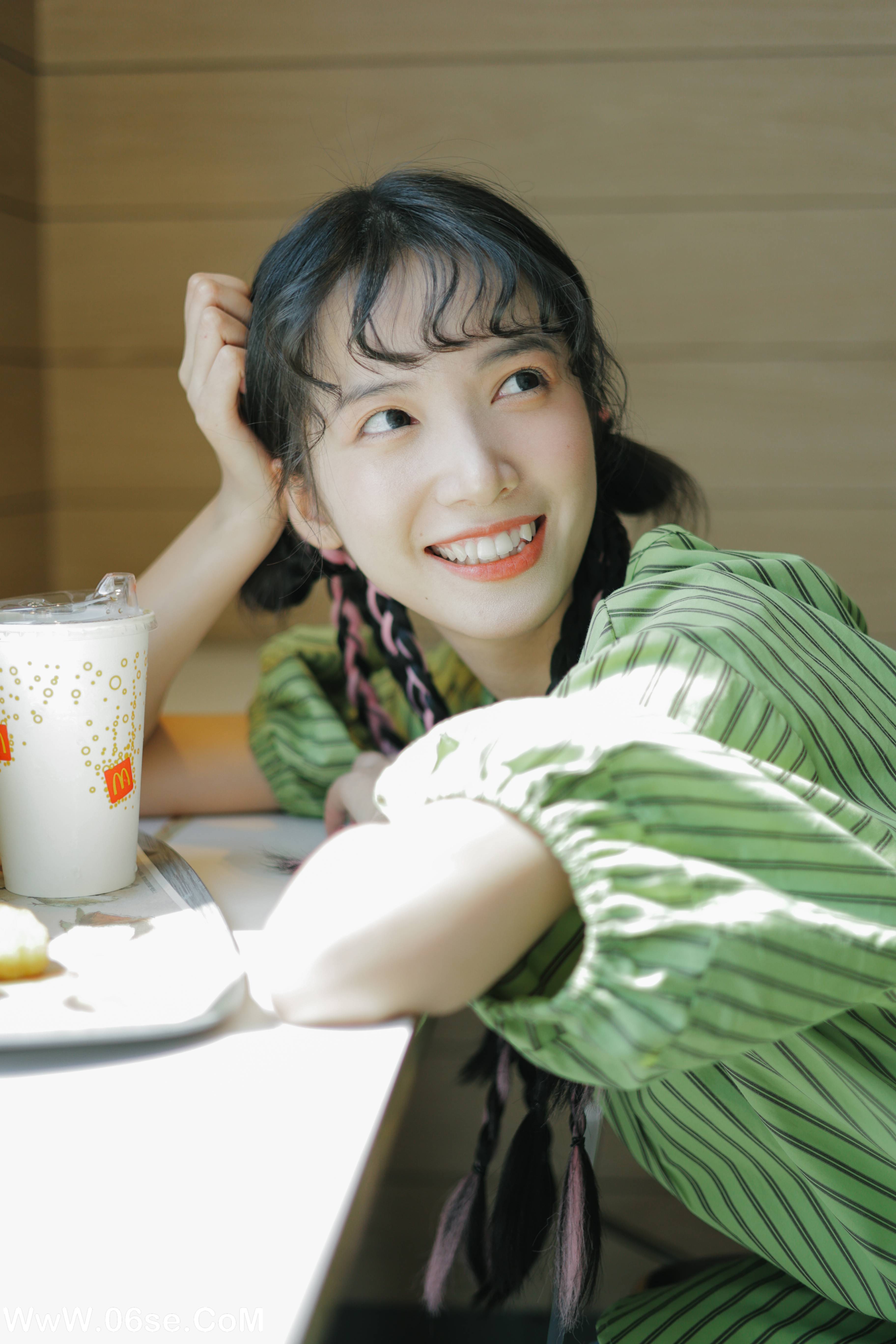 图片[36]-[YITUYU艺图语]2022.08.02 夏日女友 一只阿梦崽[41+1P／308MB]-六色网