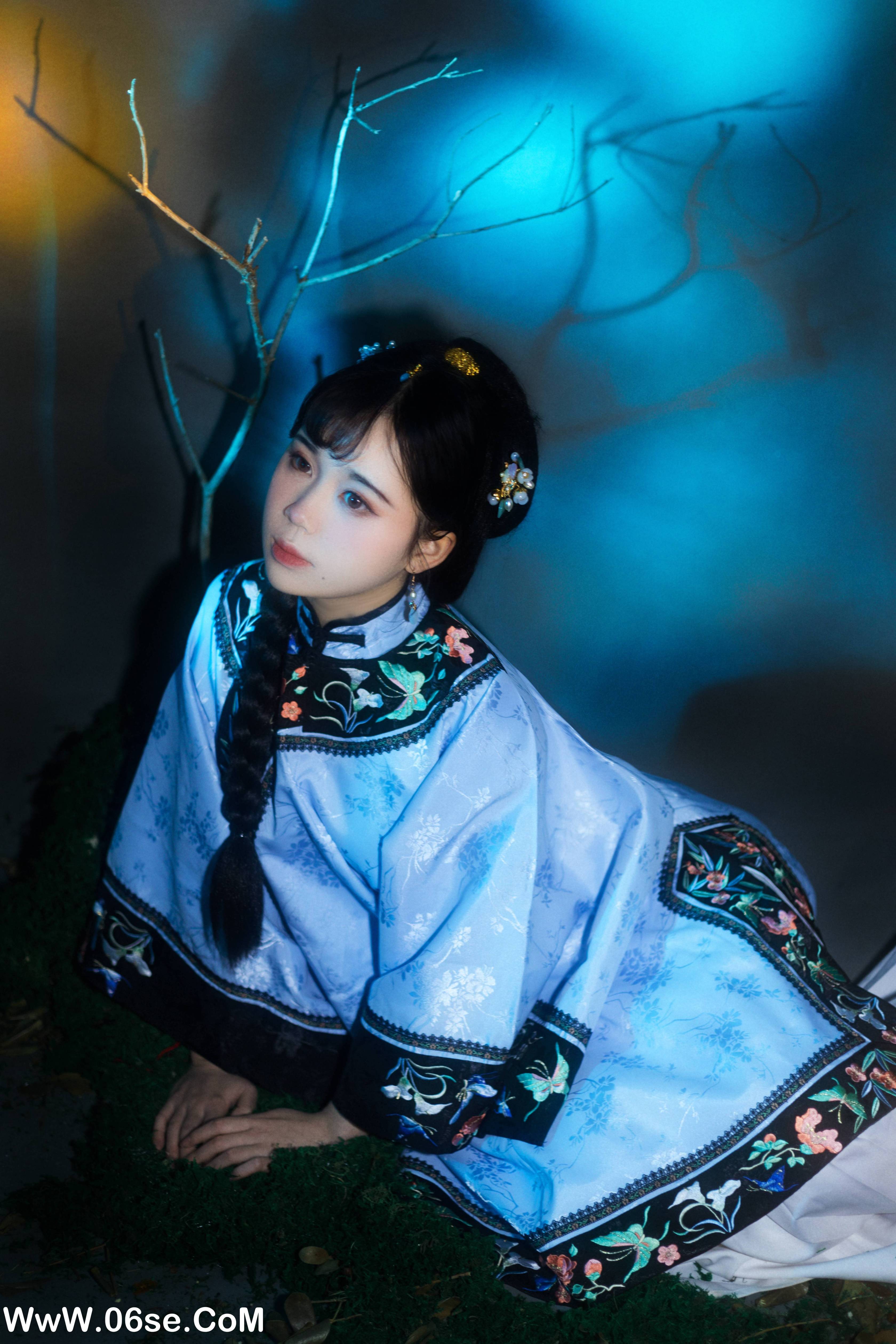 图片[13]-[YITUYU艺图语]2022.08.25 南烟斋笔录 一只高高[20+1P／345MB]-六色网