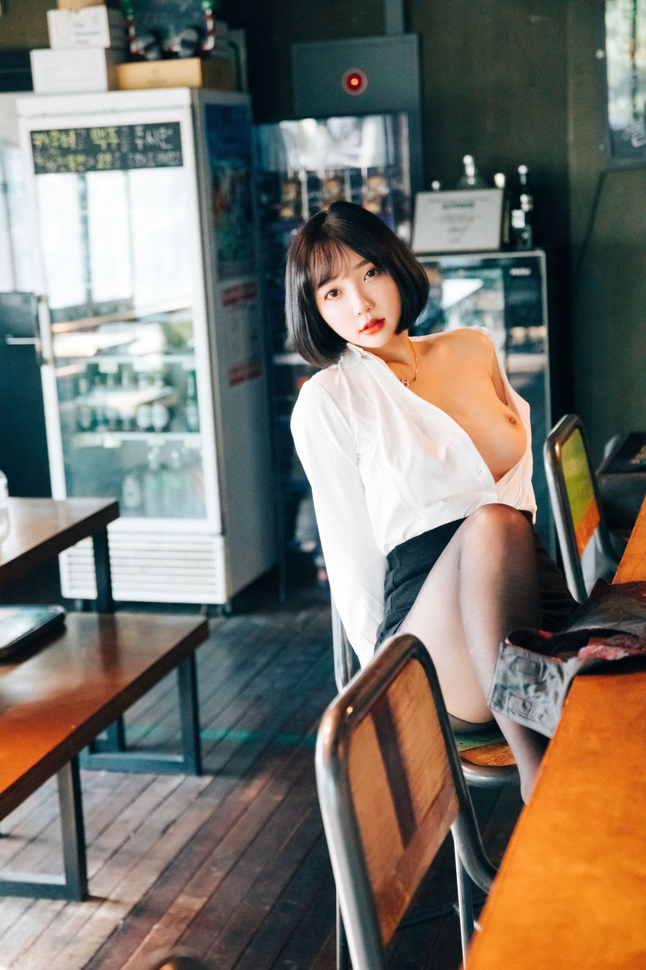 孙乐乐 - [Loozy] Son Ye-Eun (손예은) - Tainted Love Bar 11