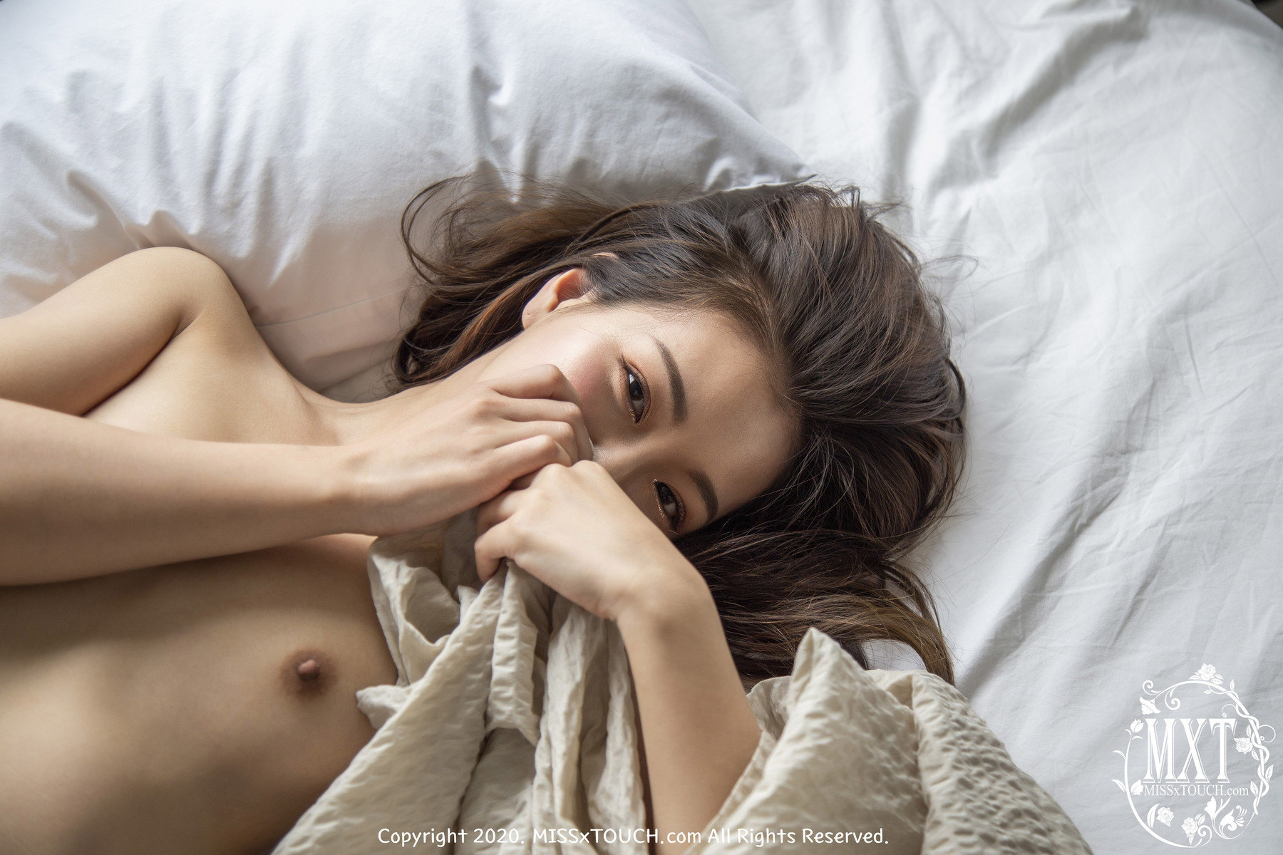 Sehi 세희, [MISS TOUCH] Vol.8 Photobook 75